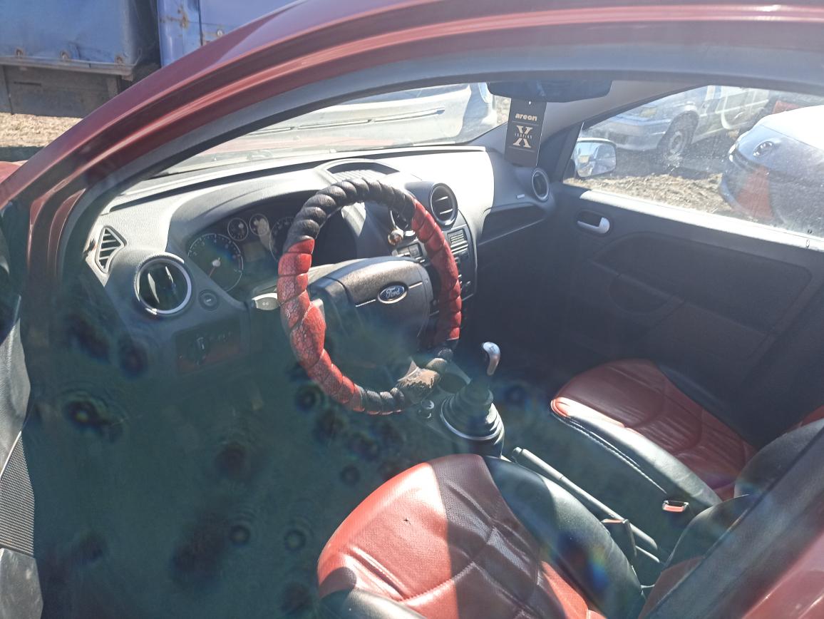 Ford Fiesta - фото 3