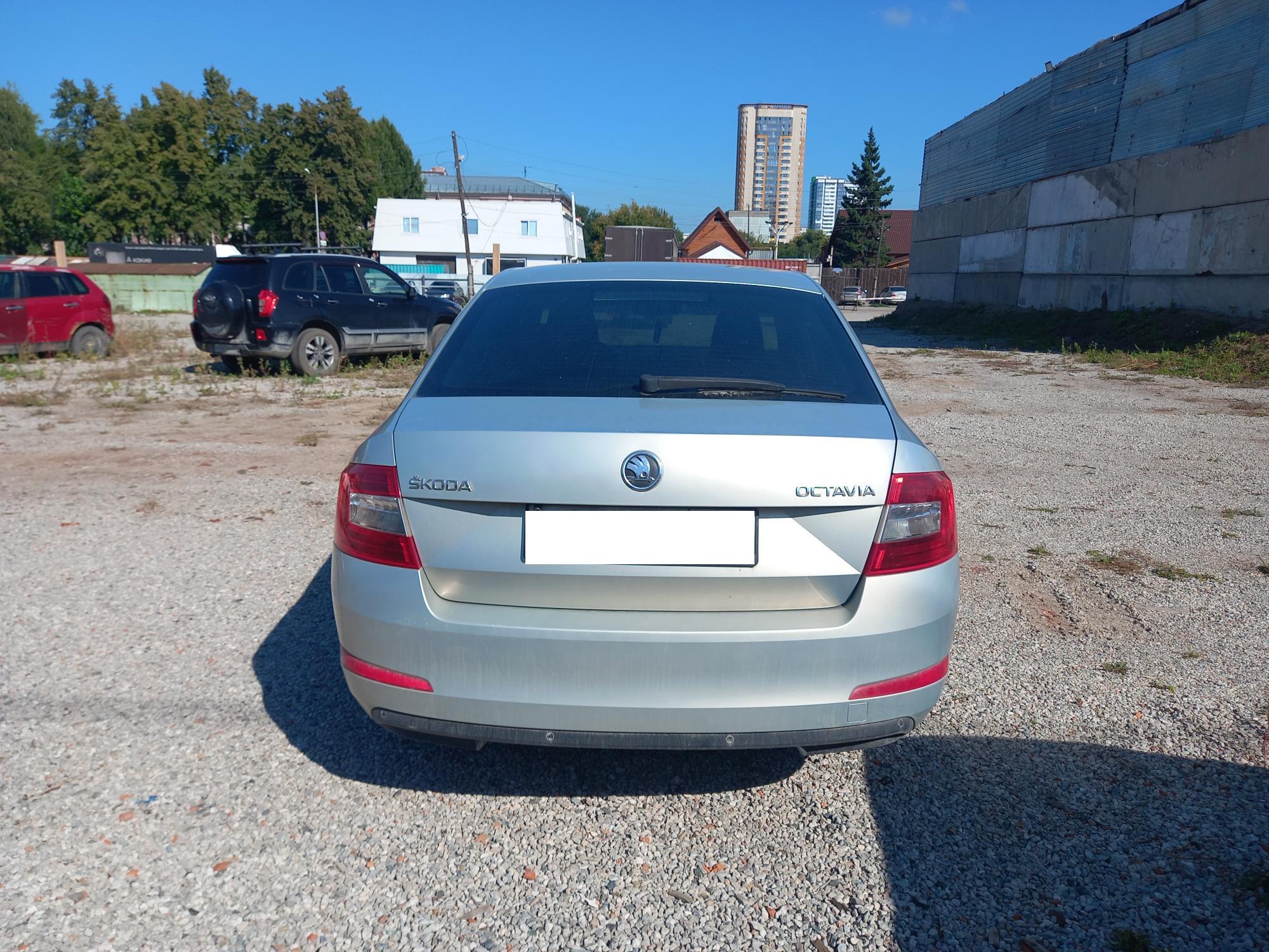 Skoda Octavia - фото 4