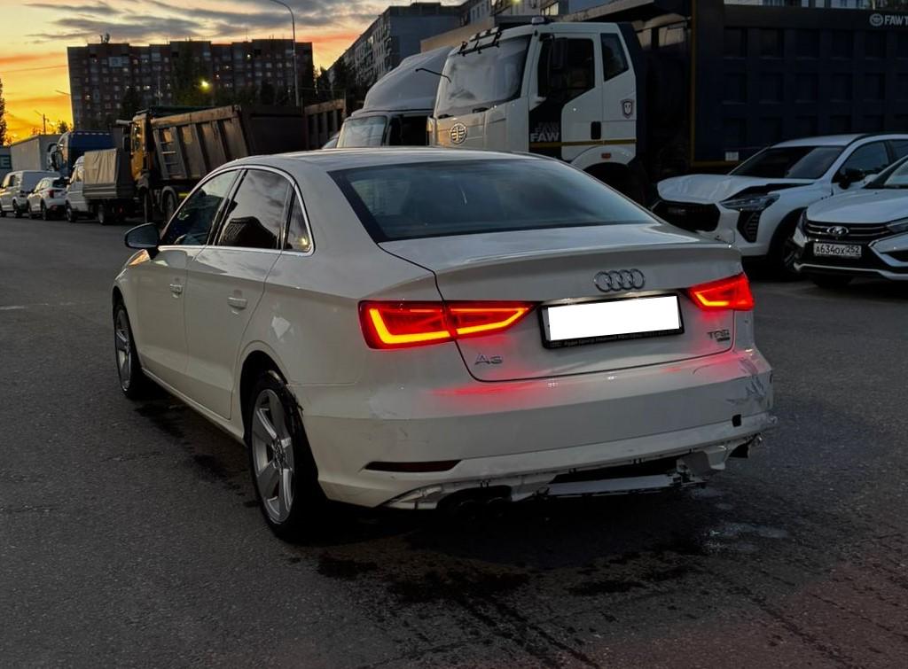 Audi A3 - фото 5