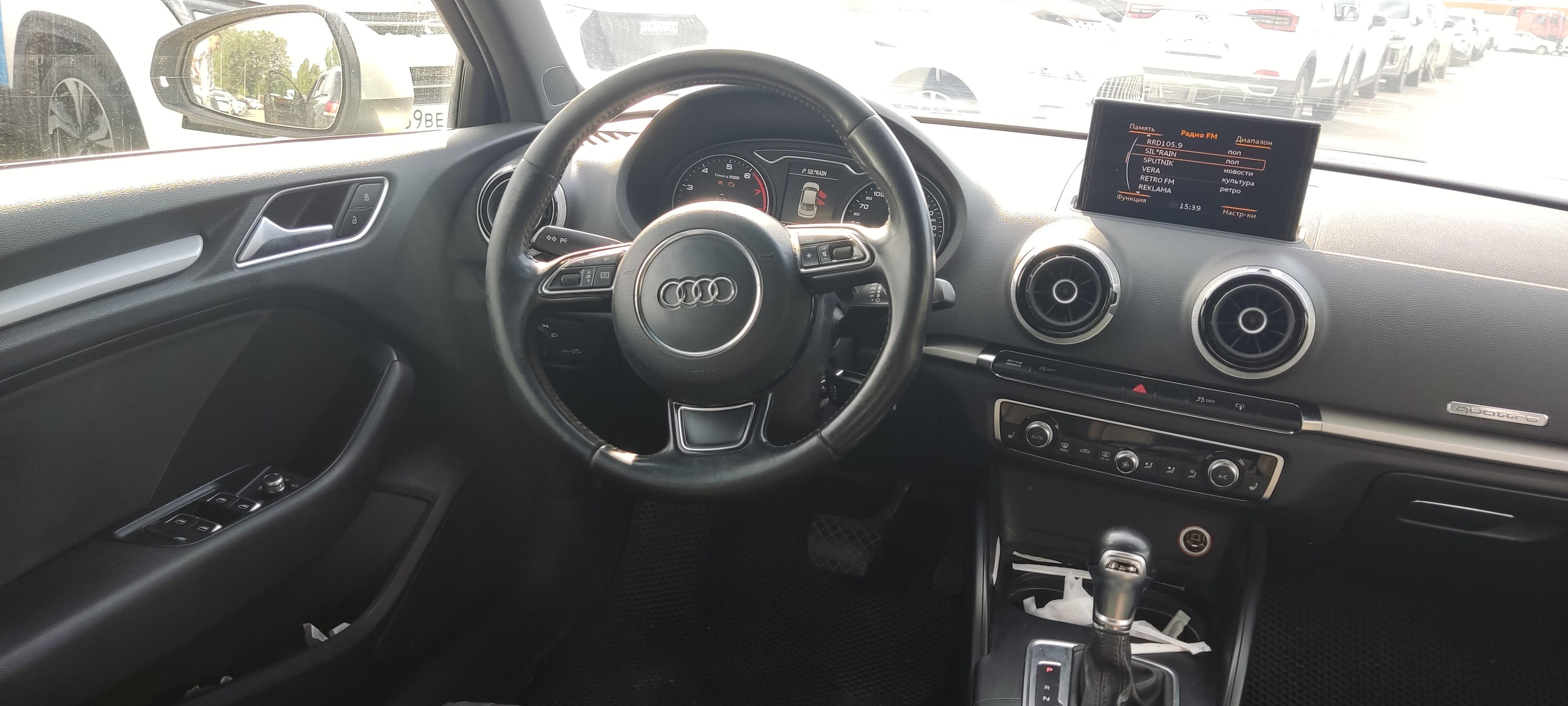 Audi A3 - фото 8