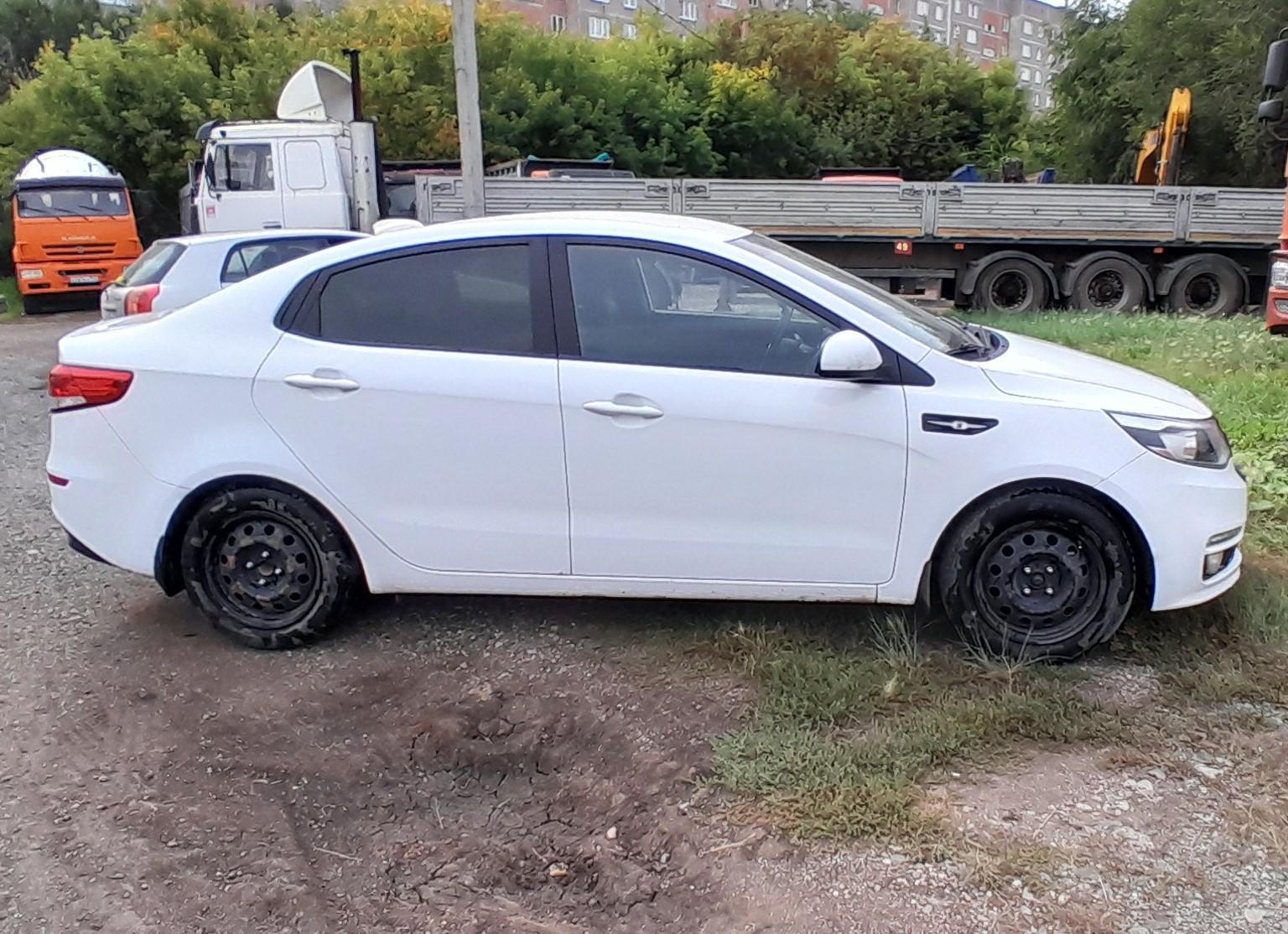 Kia Rio - фото 4