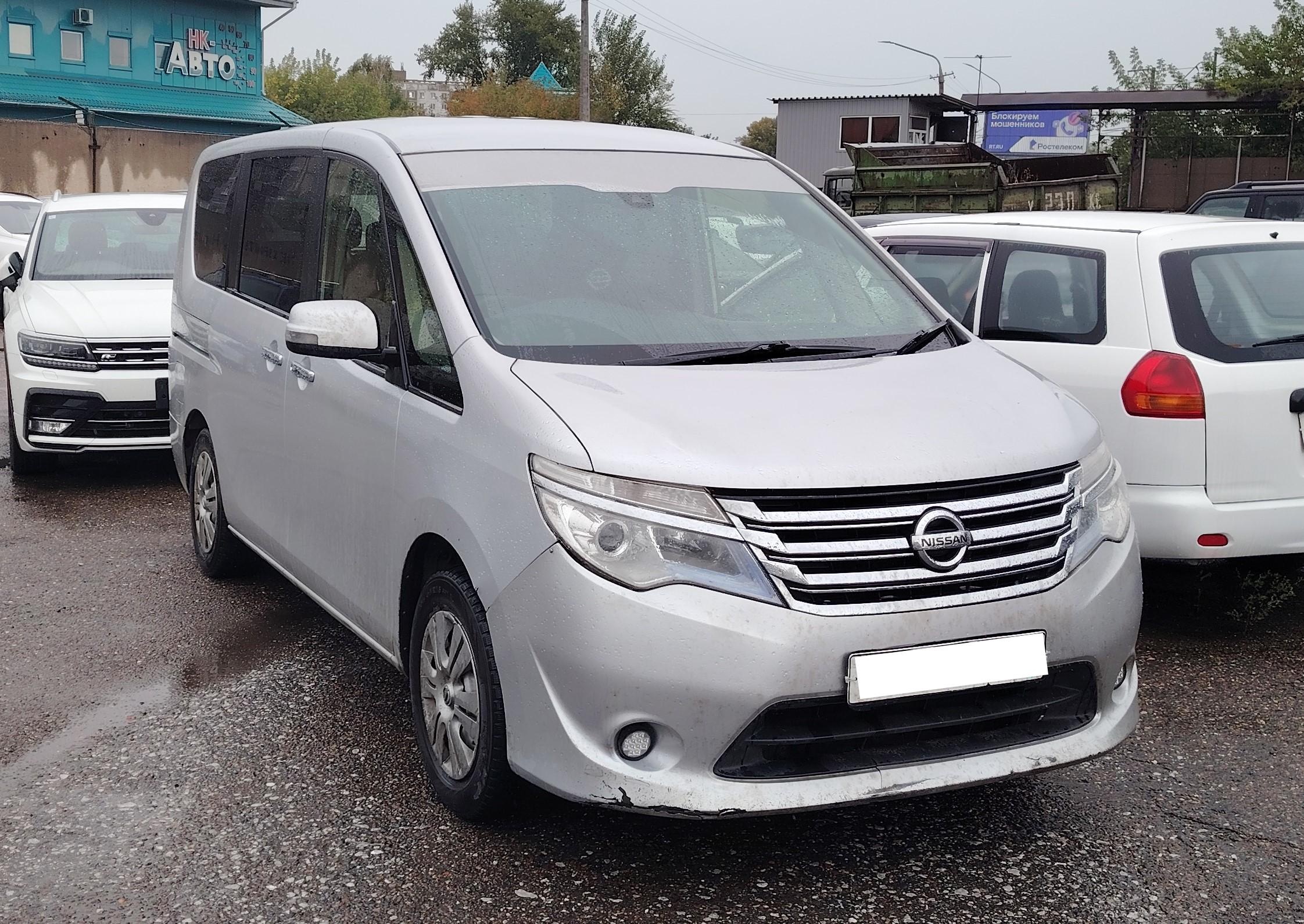 Nissan Serena, 2015 - фото 1