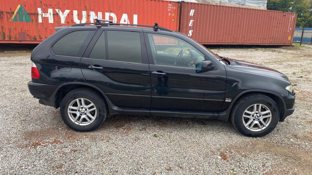 Bmw X5 - фото 2