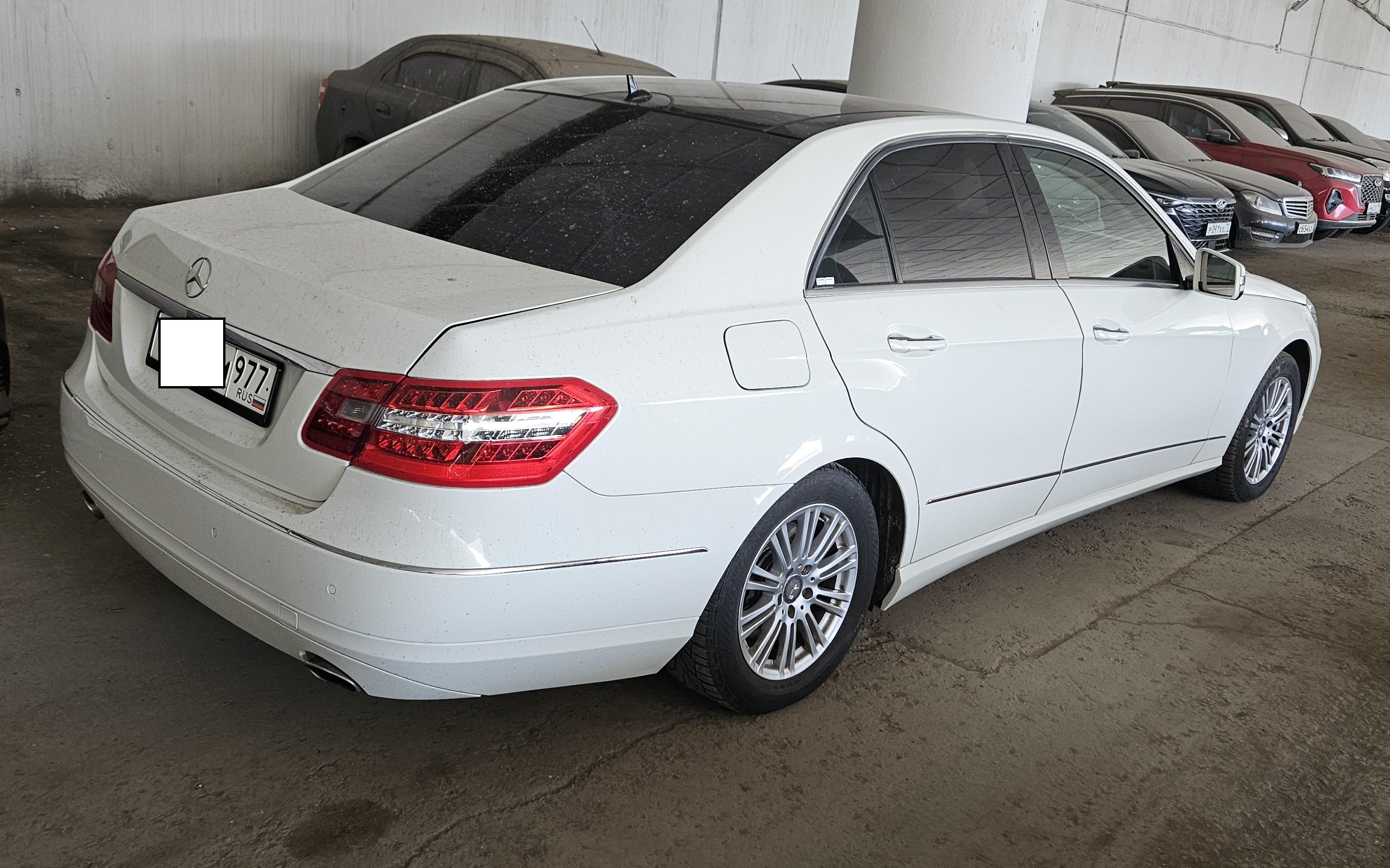 Mercedes-Benz E-Class - фото 3
