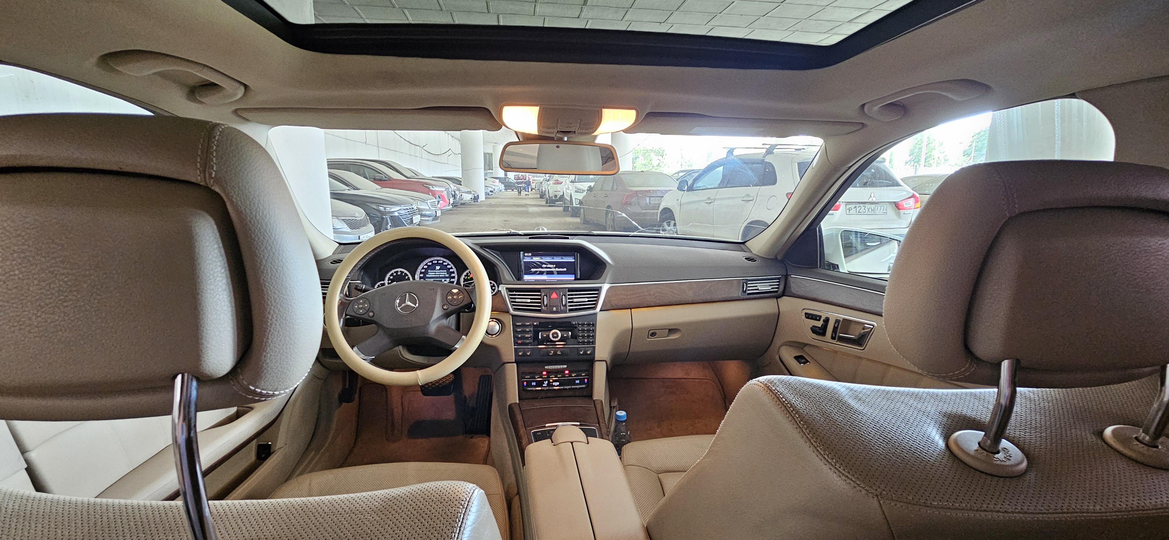 Mercedes-Benz E-Class - фото 7