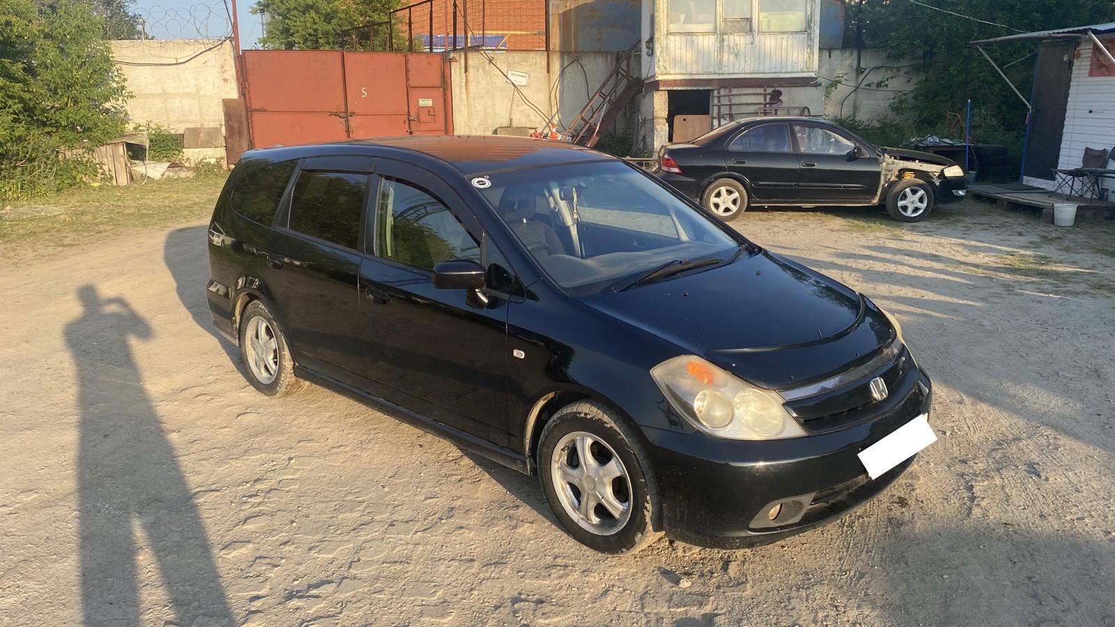 Honda Stream - фото 2