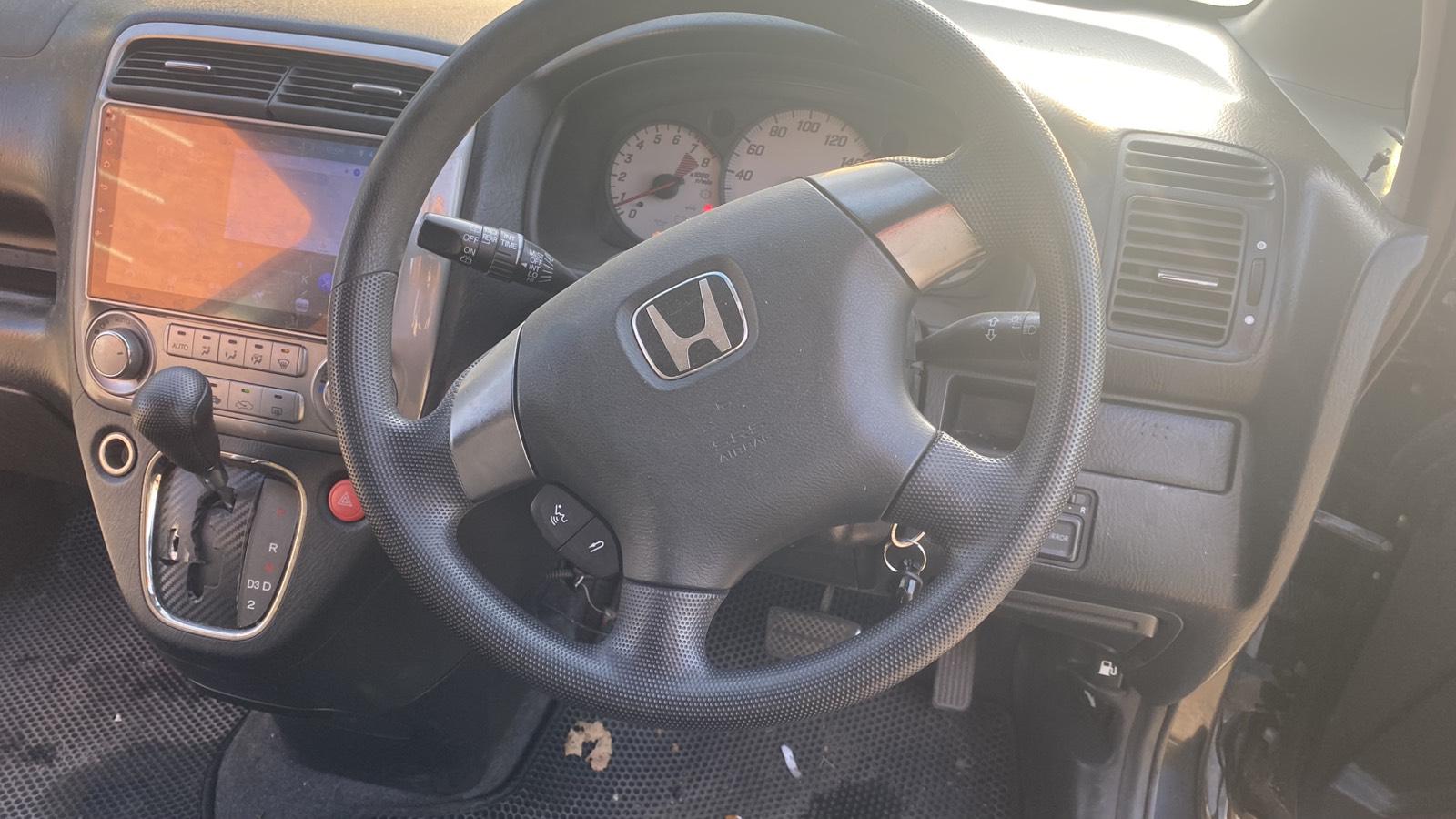 Honda Stream - фото 7