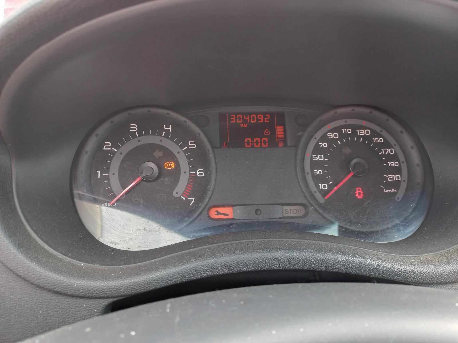 Renault Clio - фото 5