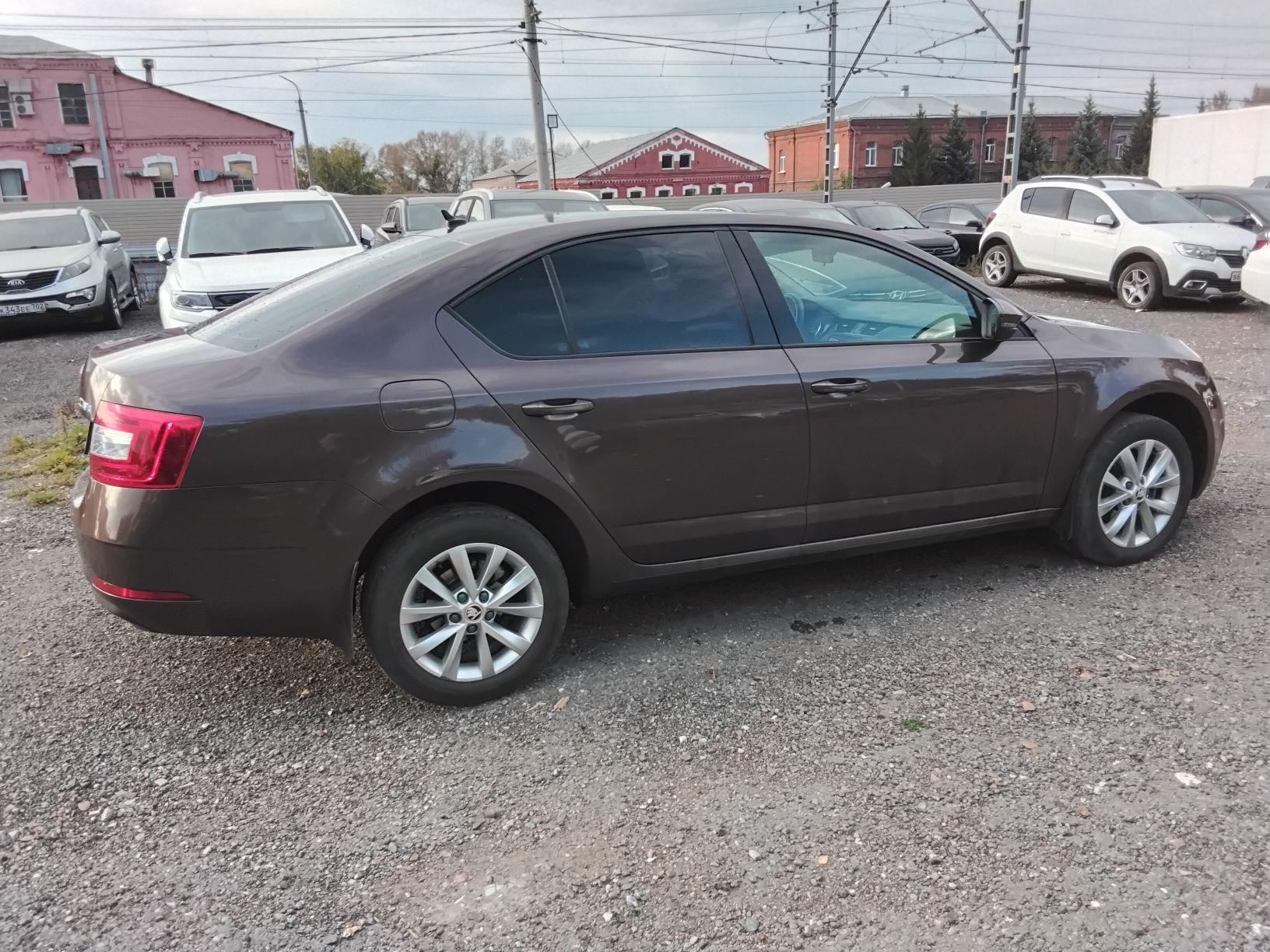 Skoda Octavia - фото 4