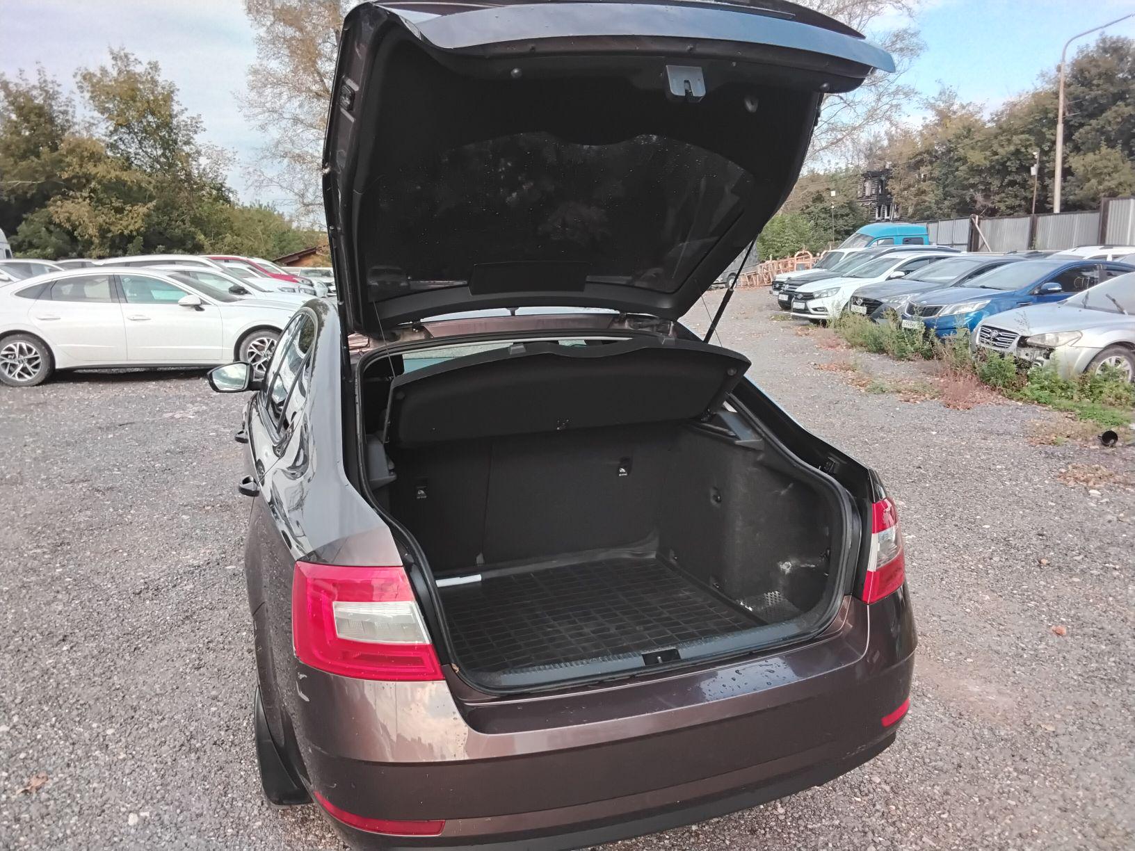 Skoda Octavia - фото 8