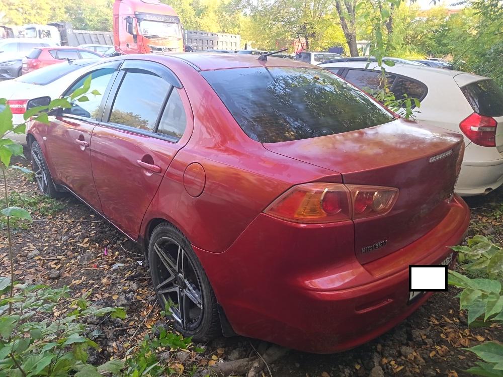 Mitsubishi Lancer - фото 3