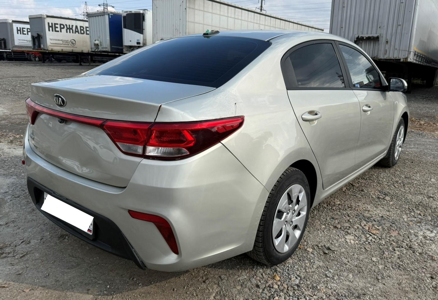 Kia Rio - фото 5