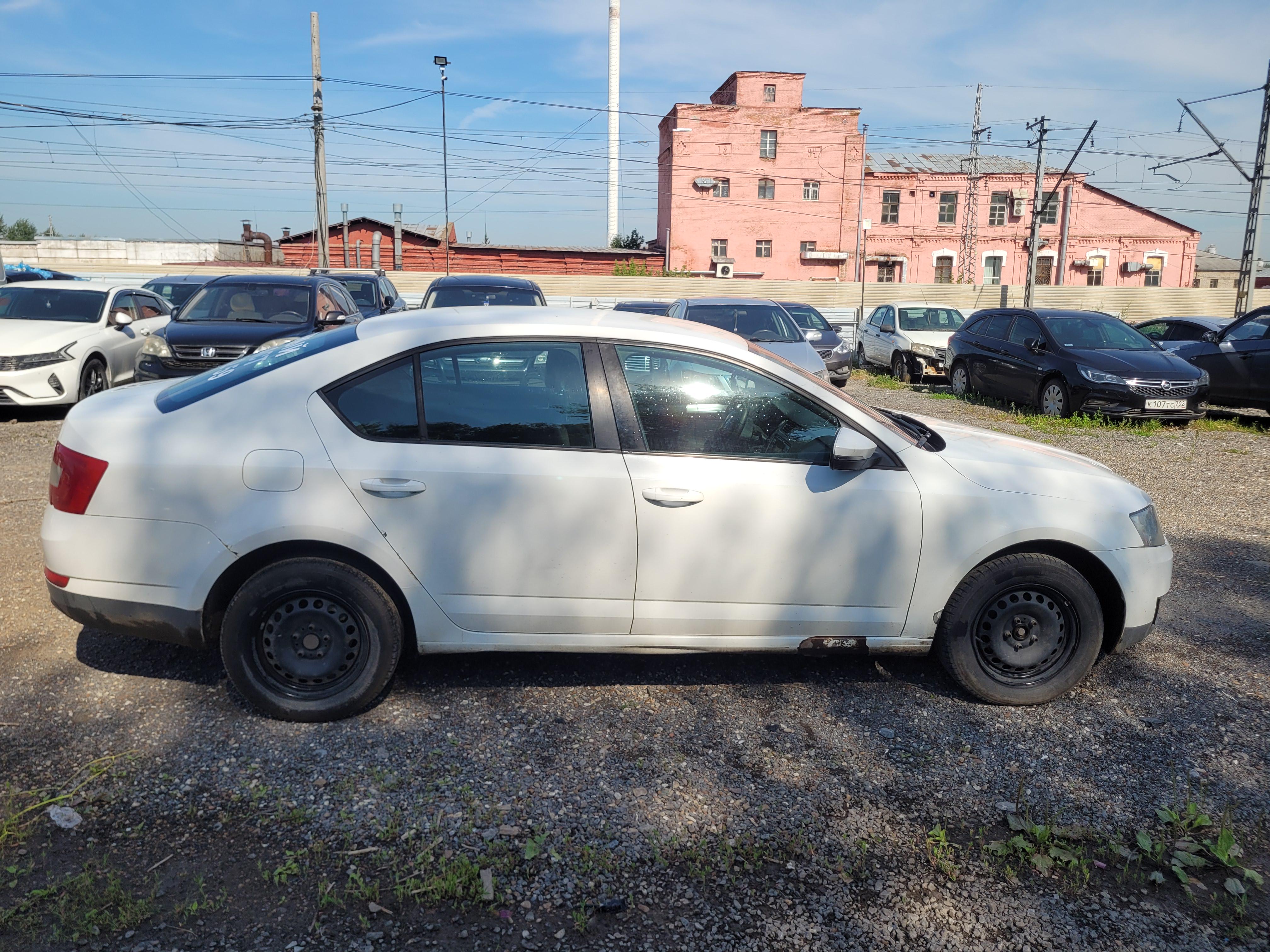Skoda Octavia - фото 2