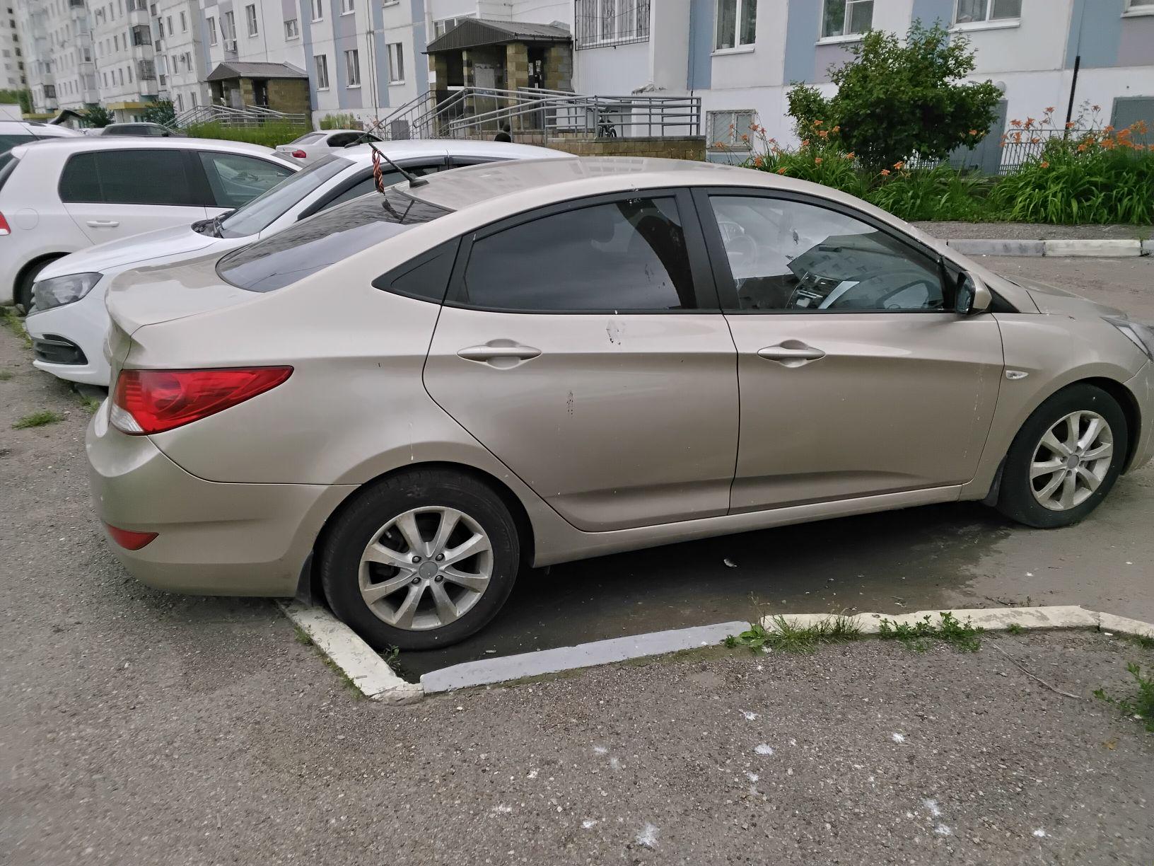 Hyundai Solaris - фото 2