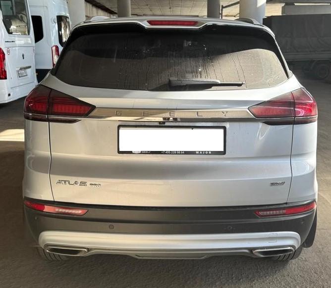 Geely Atlas Pro - фото 6