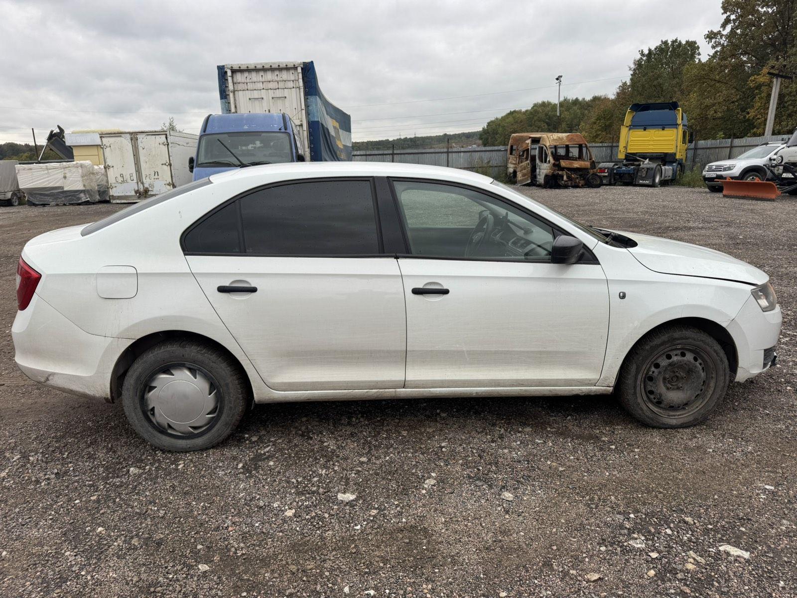 Skoda Rapid - фото 2