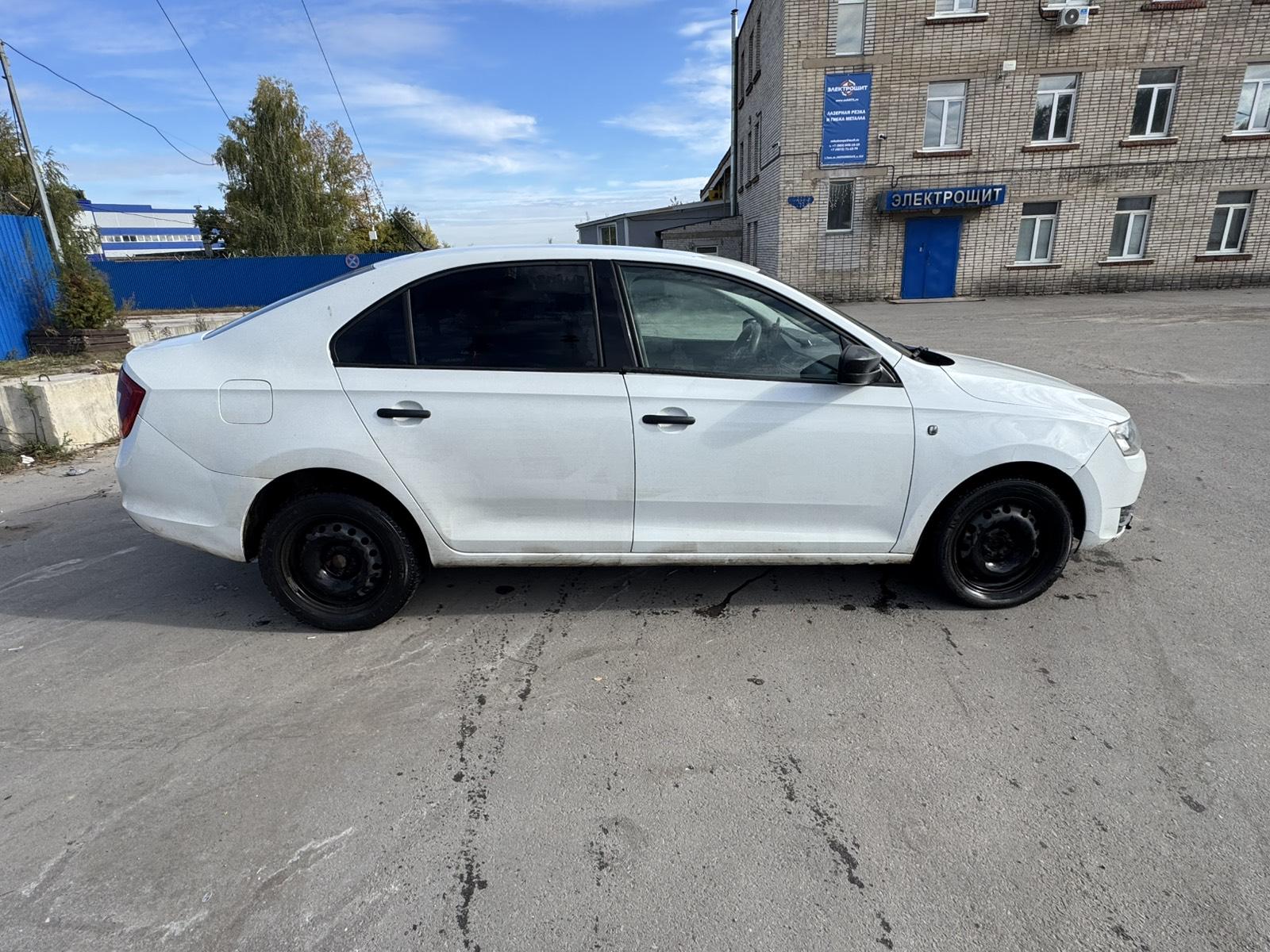 Skoda Rapid - фото 2