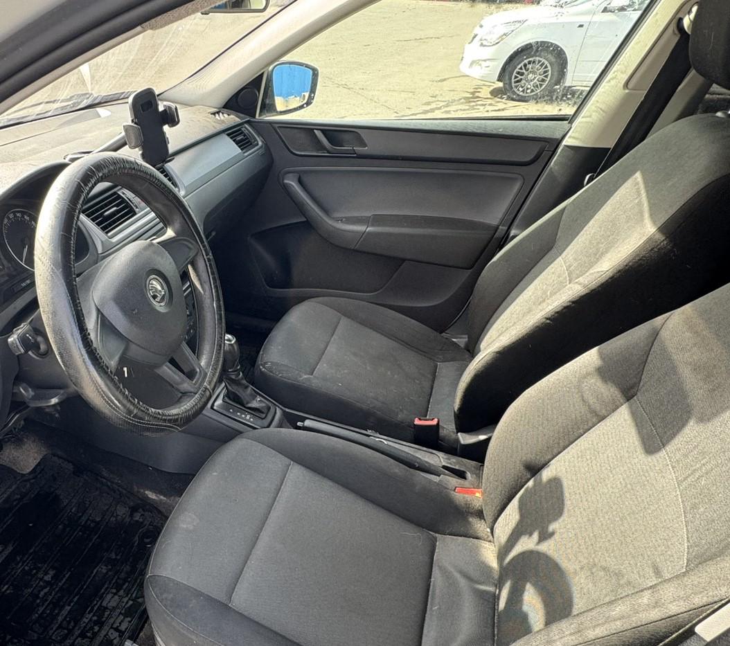 Skoda Rapid - фото 5