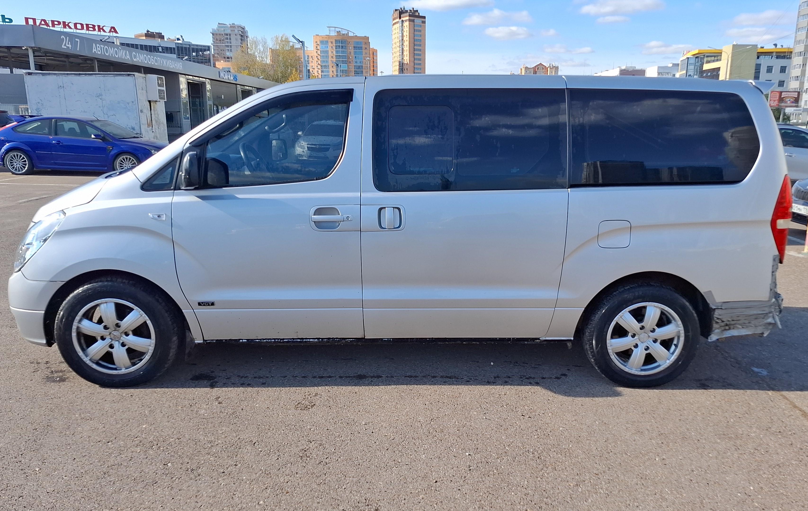 Hyundai Grand Starex - фото 3