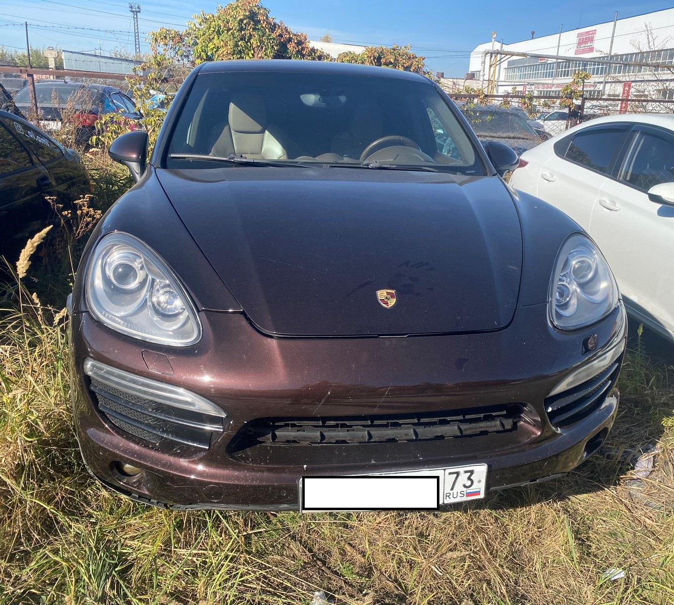 Porsche Cayenne - фото 1