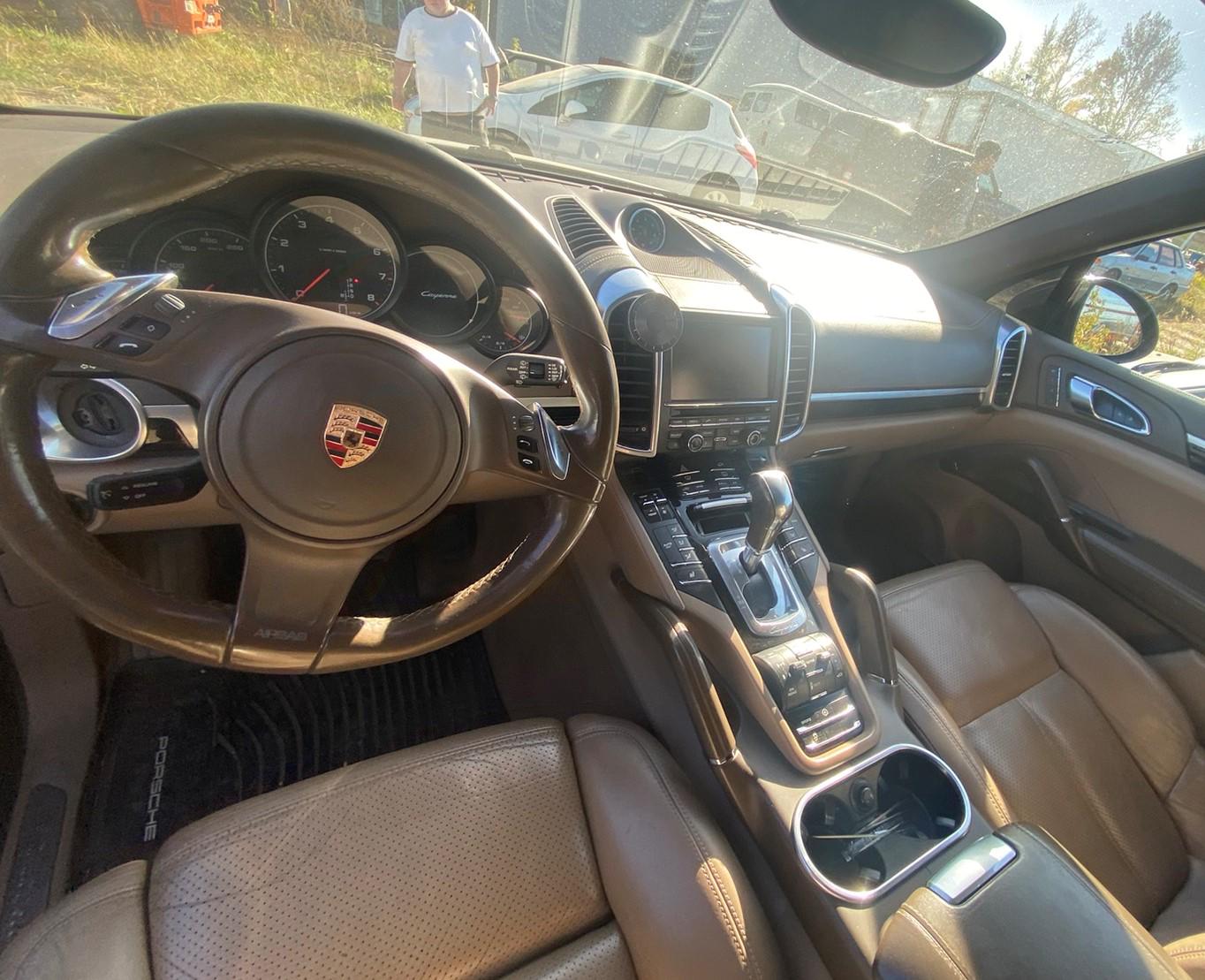 Porsche Cayenne - фото 6