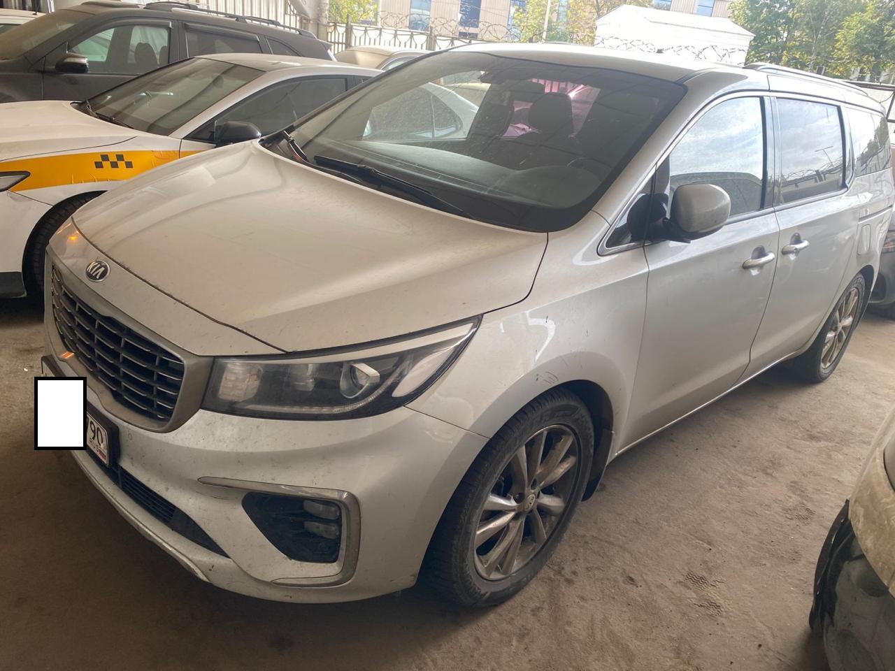Kia Carnival - фото 3