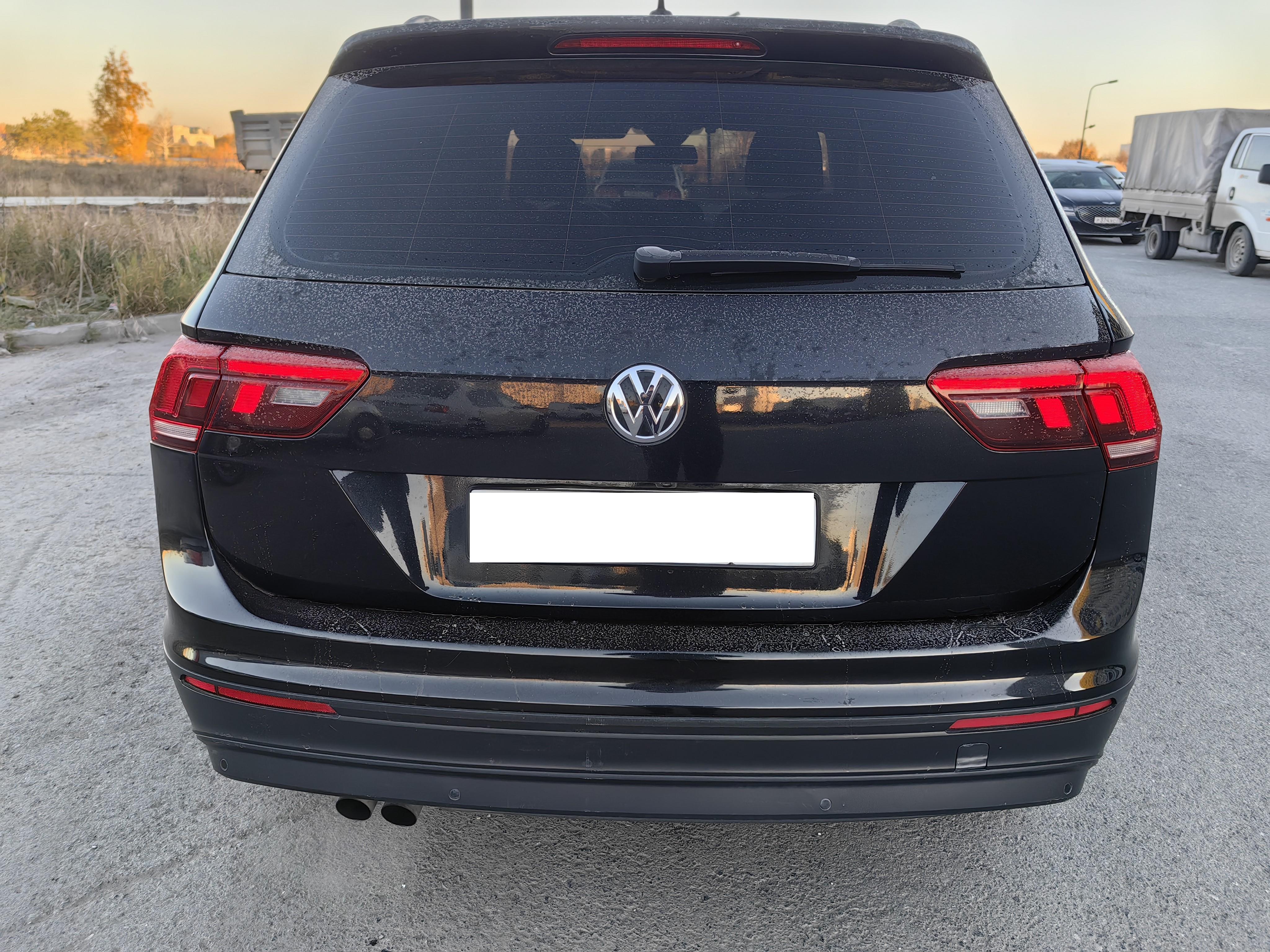 Volkswagen Tiguan - фото 6