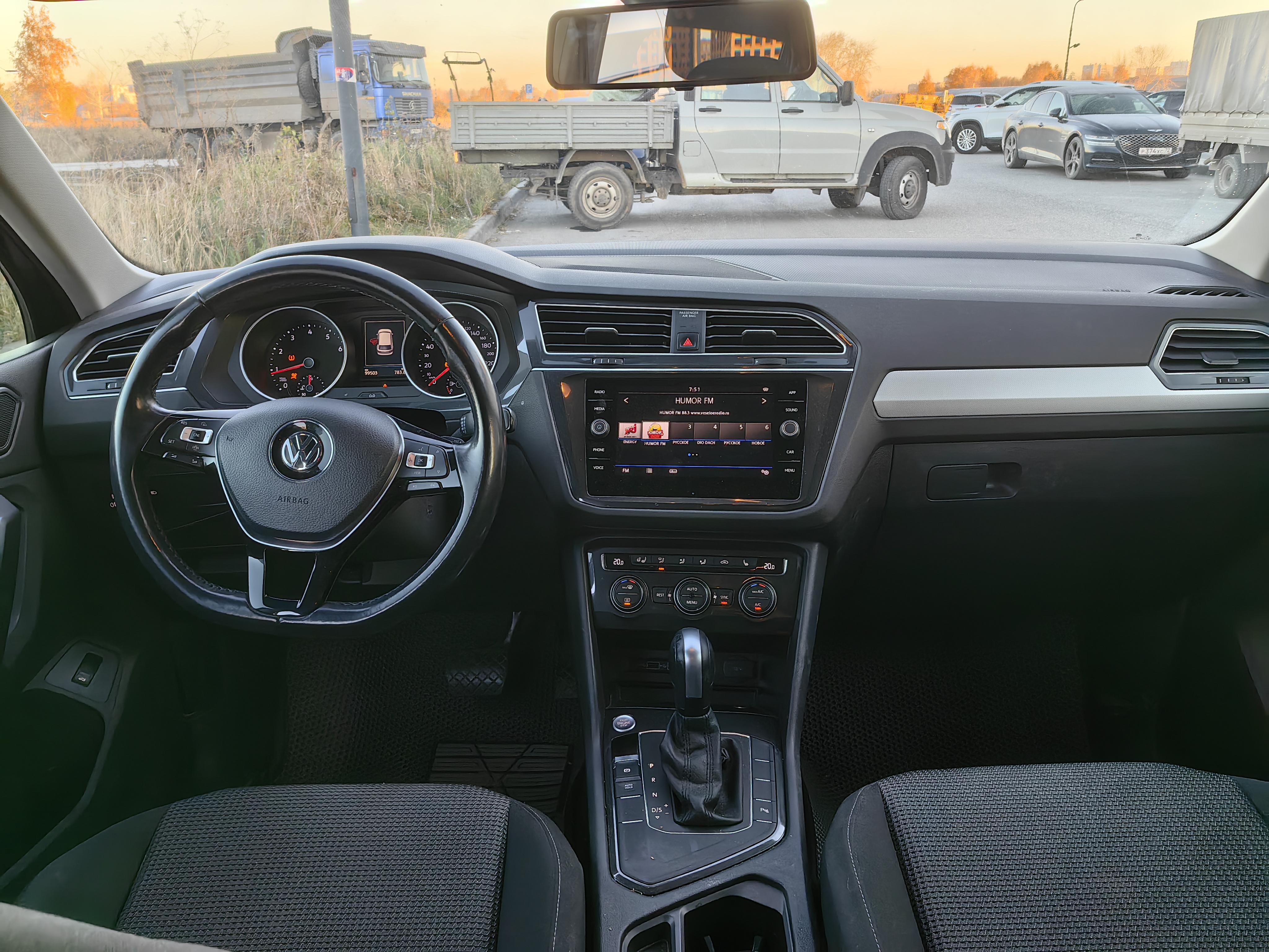 Volkswagen Tiguan - фото 7