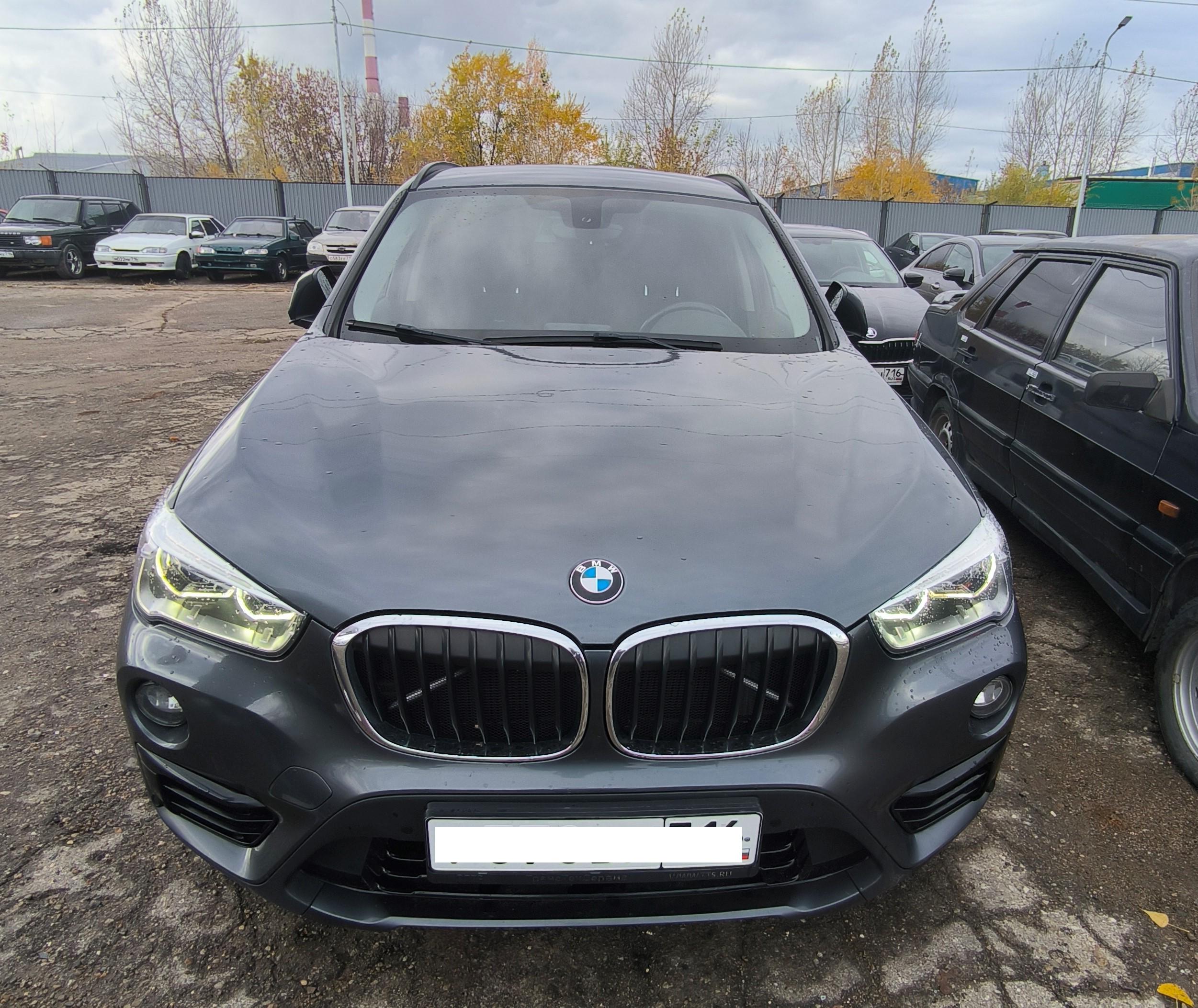 Bmw X1 - фото 1