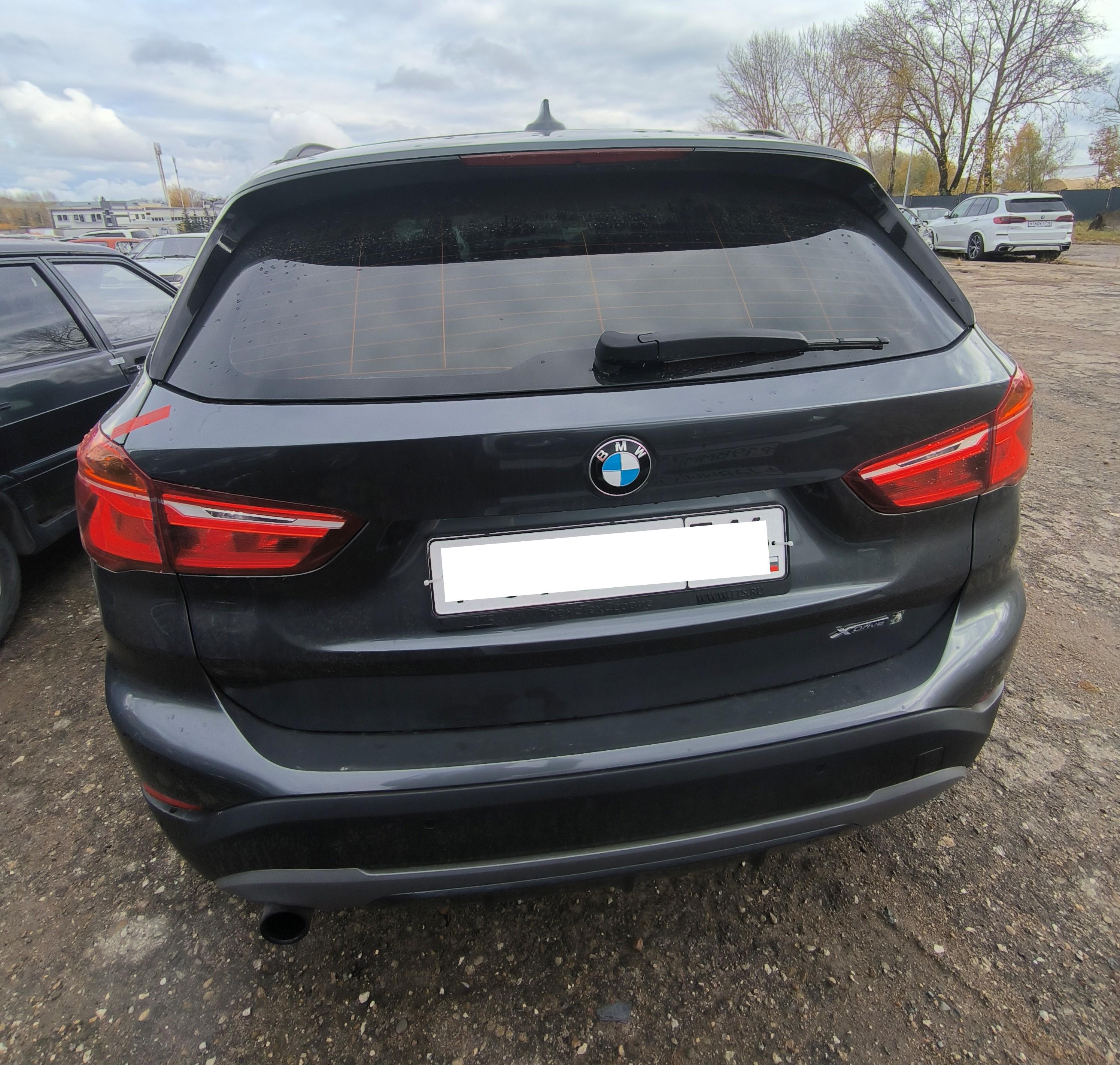 Bmw X1 - фото 4