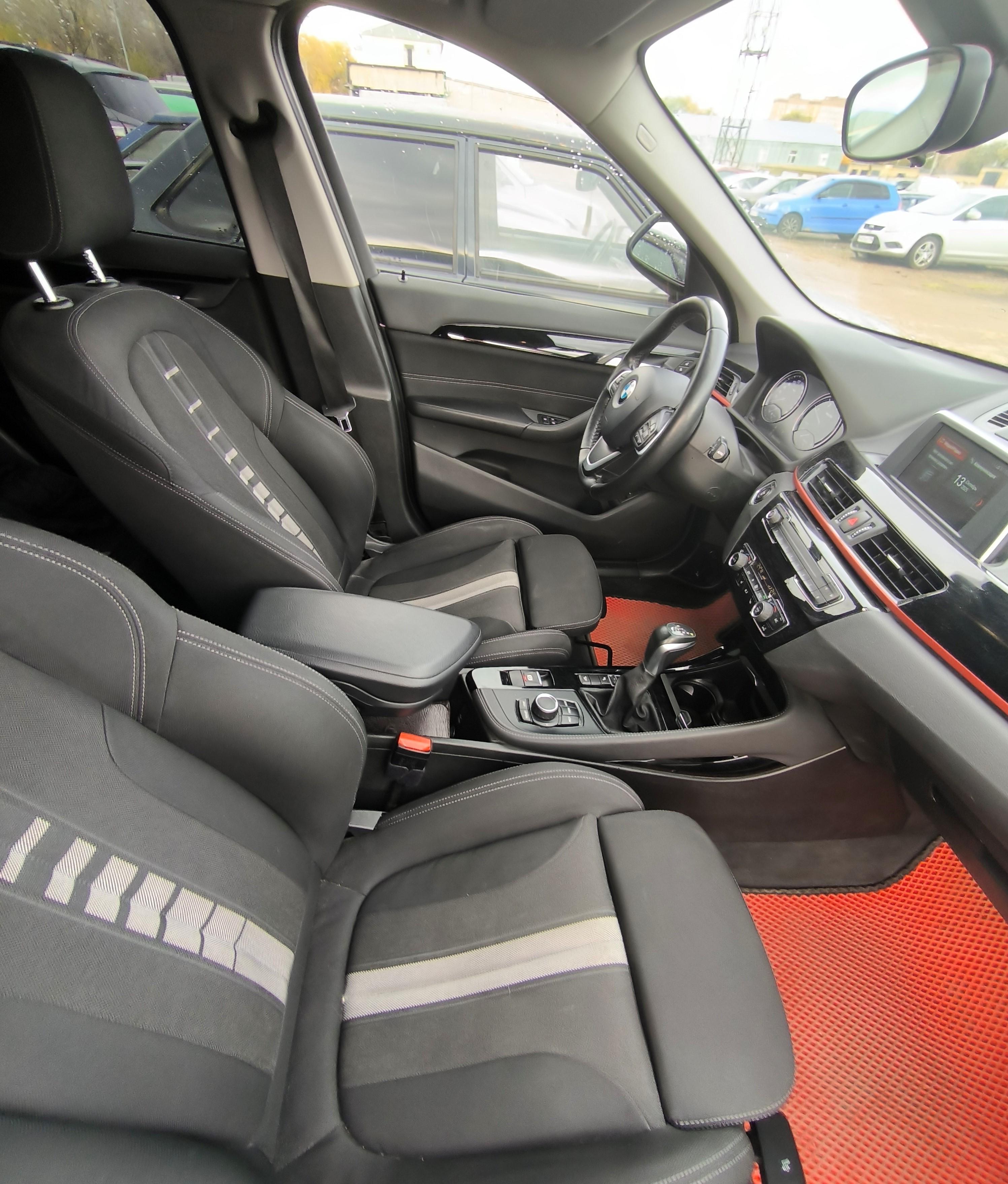 Bmw X1 - фото 5
