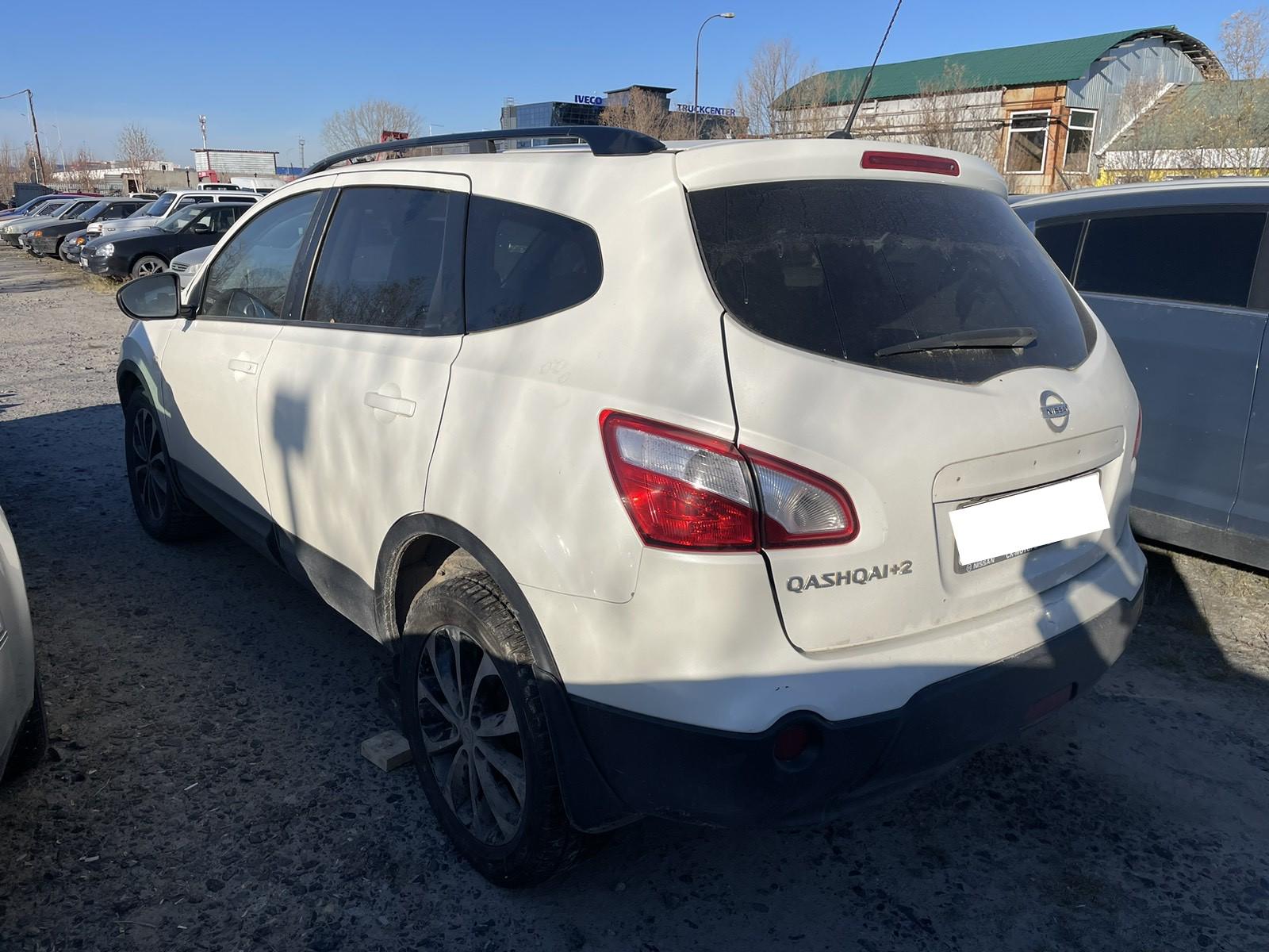 Nissan Qashqai+2 - фото 4