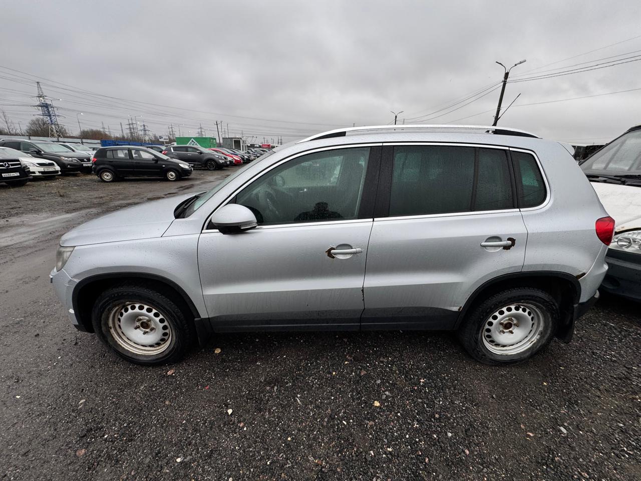 Volkswagen Tiguan - фото 3