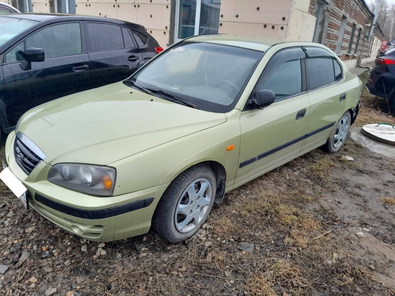 Hyundai Elantra - фото 3
