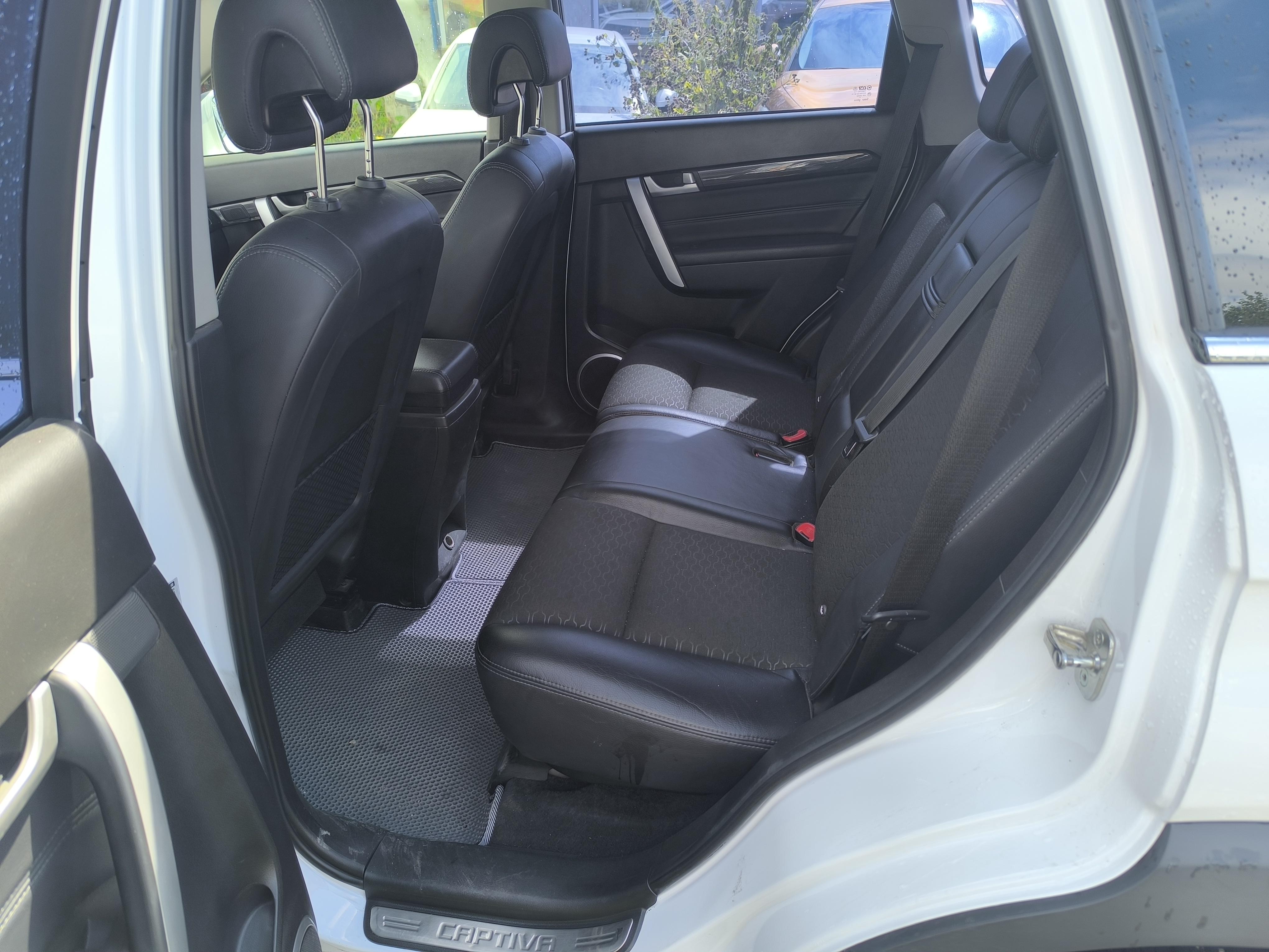 Chevrolet Captiva - фото 8