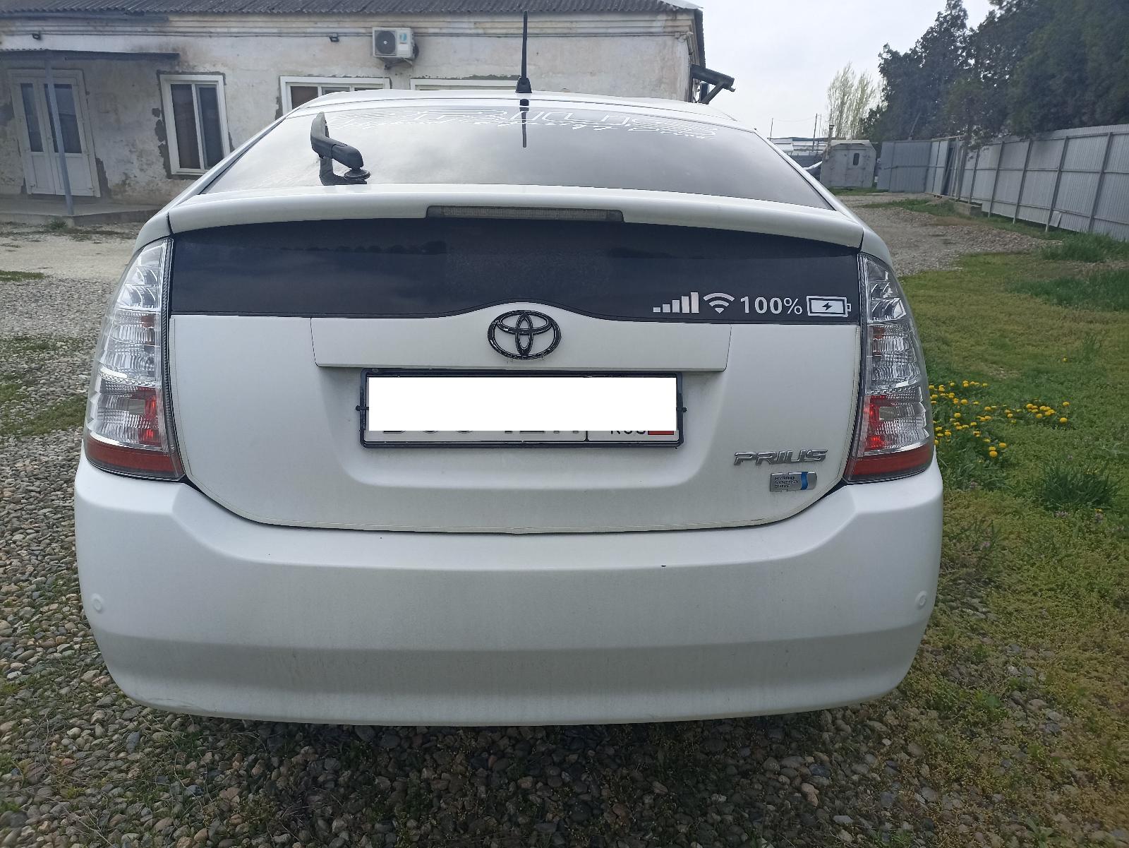 Toyota Prius - фото 4