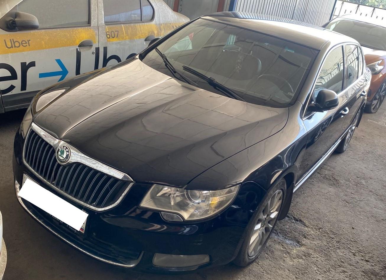 Skoda Superb - фото 1