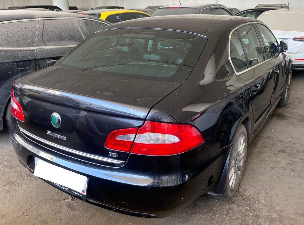 Skoda Superb - фото 4