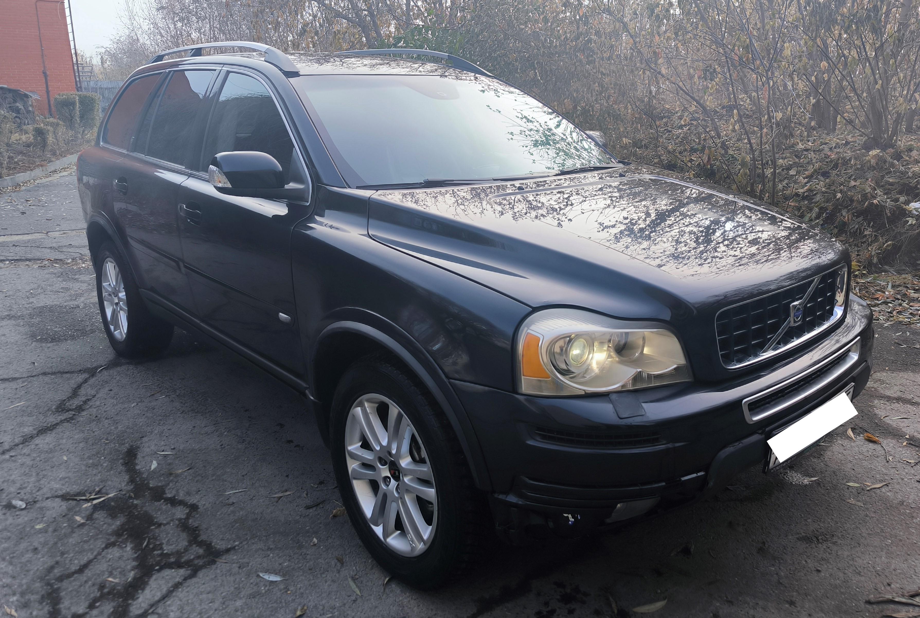 Volvo Xc90 - фото 1