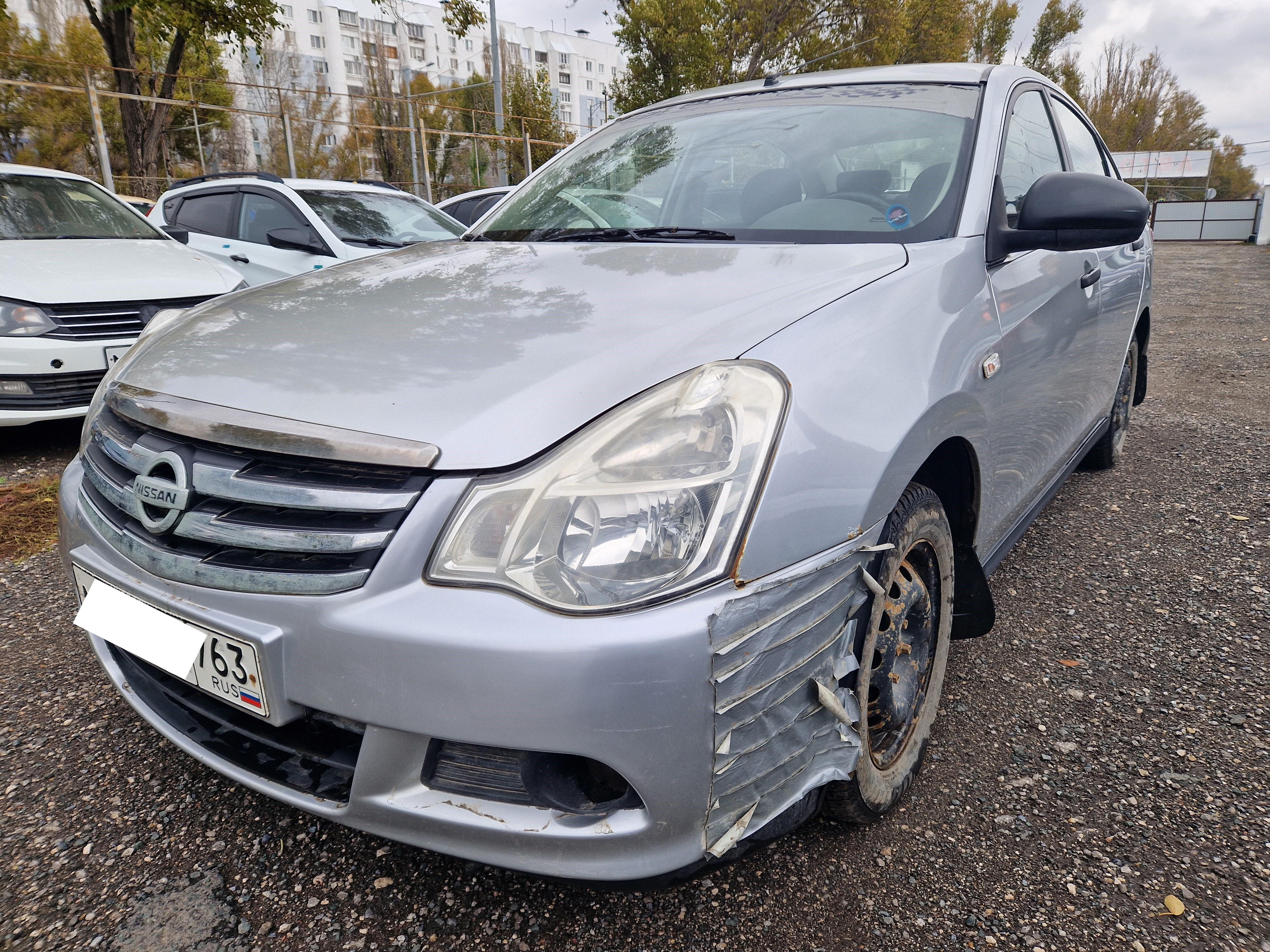 Nissan Almera - фото 1