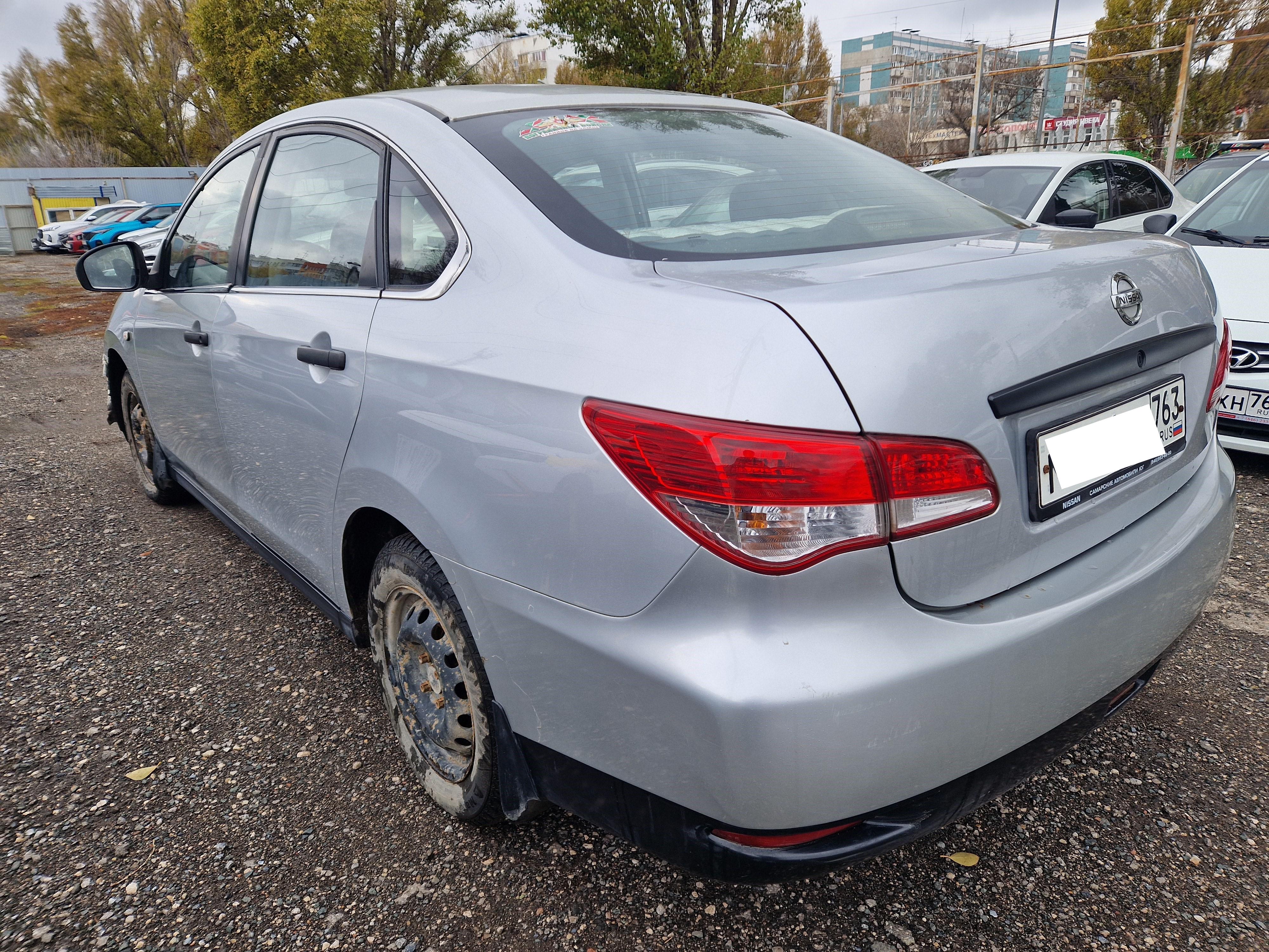 Nissan Almera - фото 2