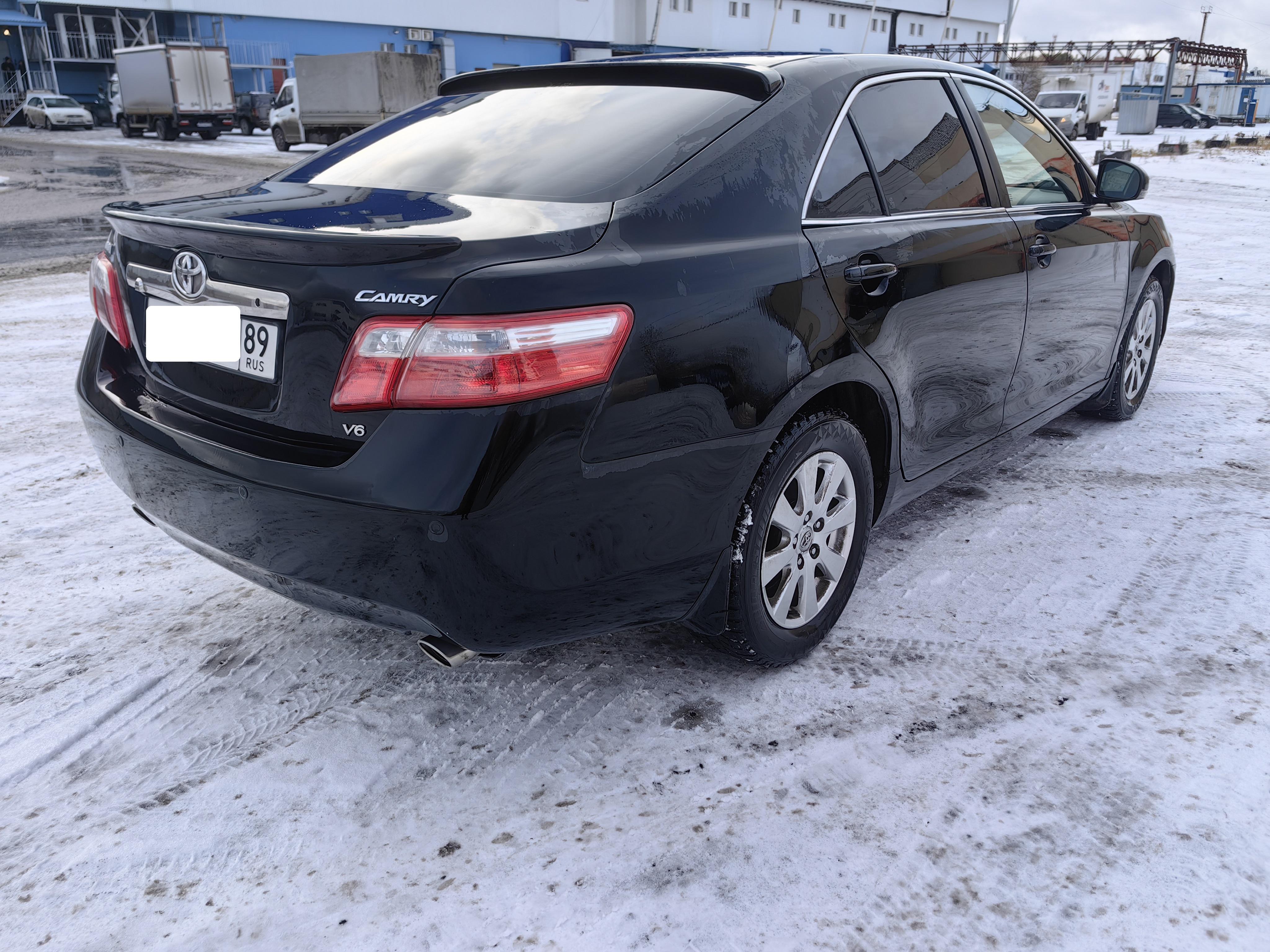 Toyota Camry - фото 5