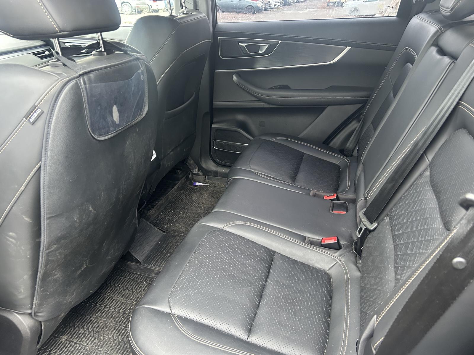 Chery Tiggo 8 - фото 8