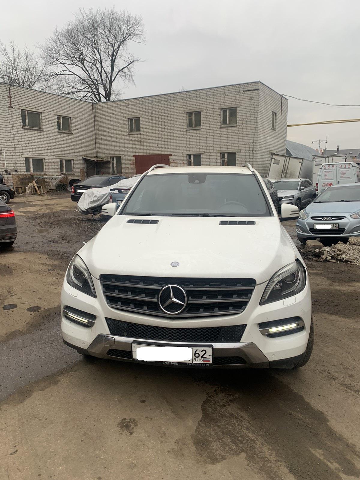 Mercedes-Benz M-Class - фото 1
