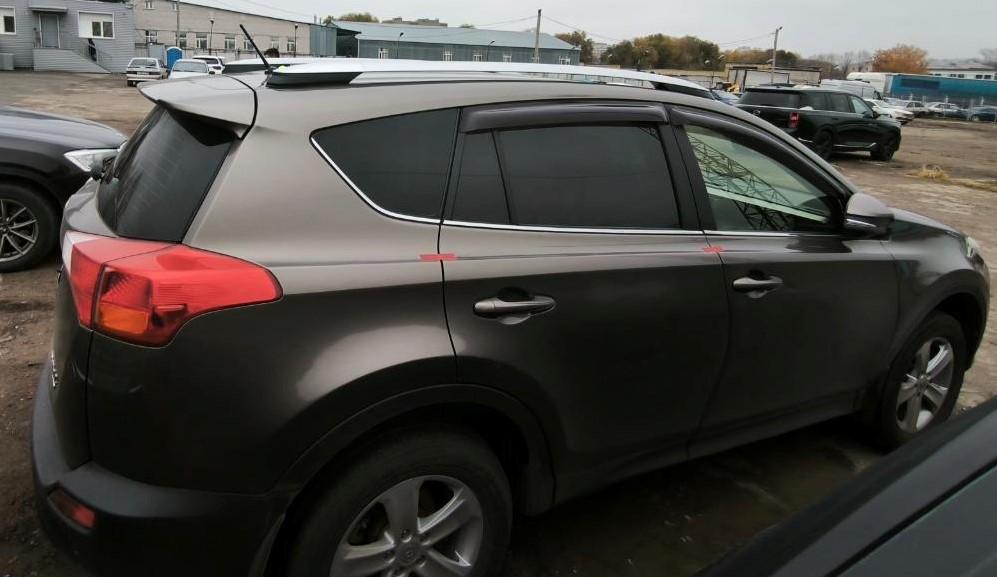 Toyota Rav4 - фото 4