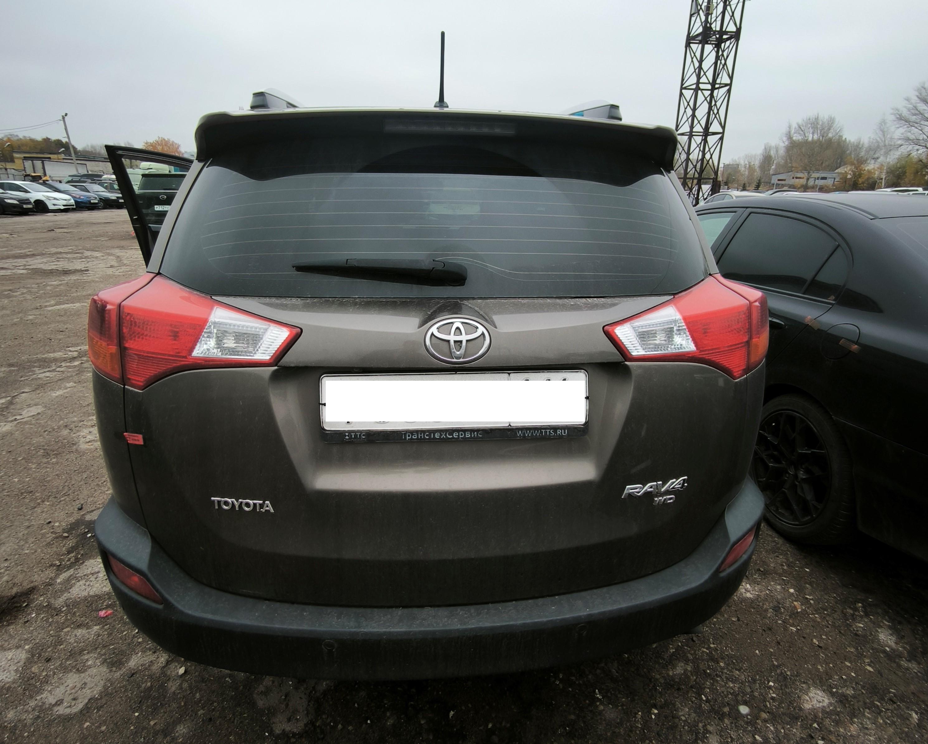 Toyota Rav4 - фото 5