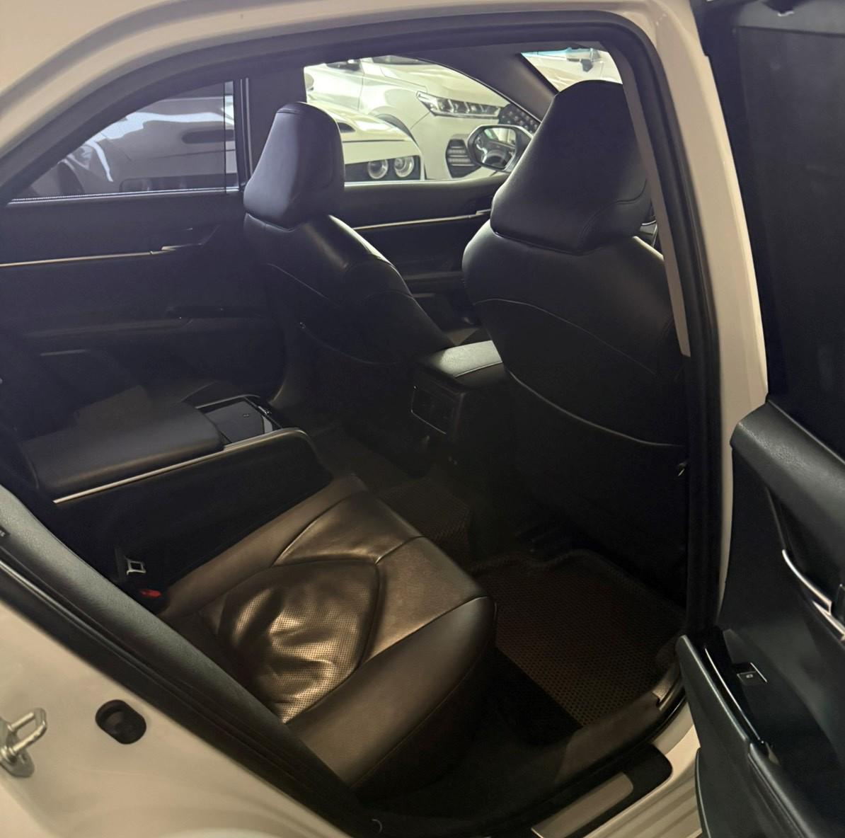 Toyota Camry - фото 8