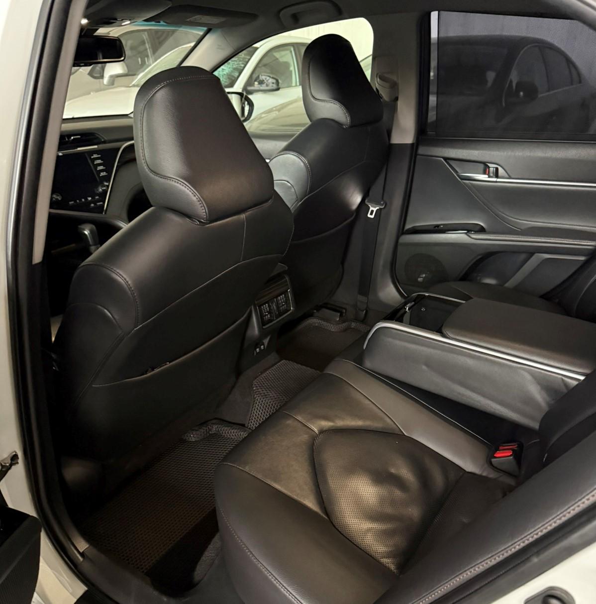 Toyota Camry - фото 9