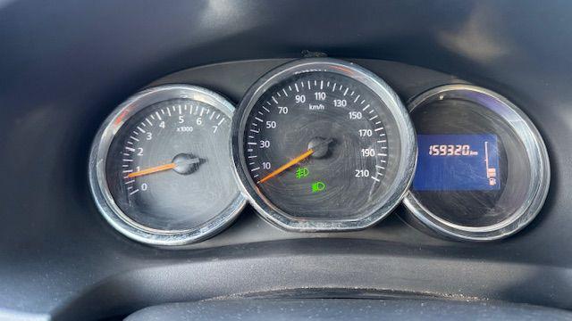 Renault Logan - фото 5