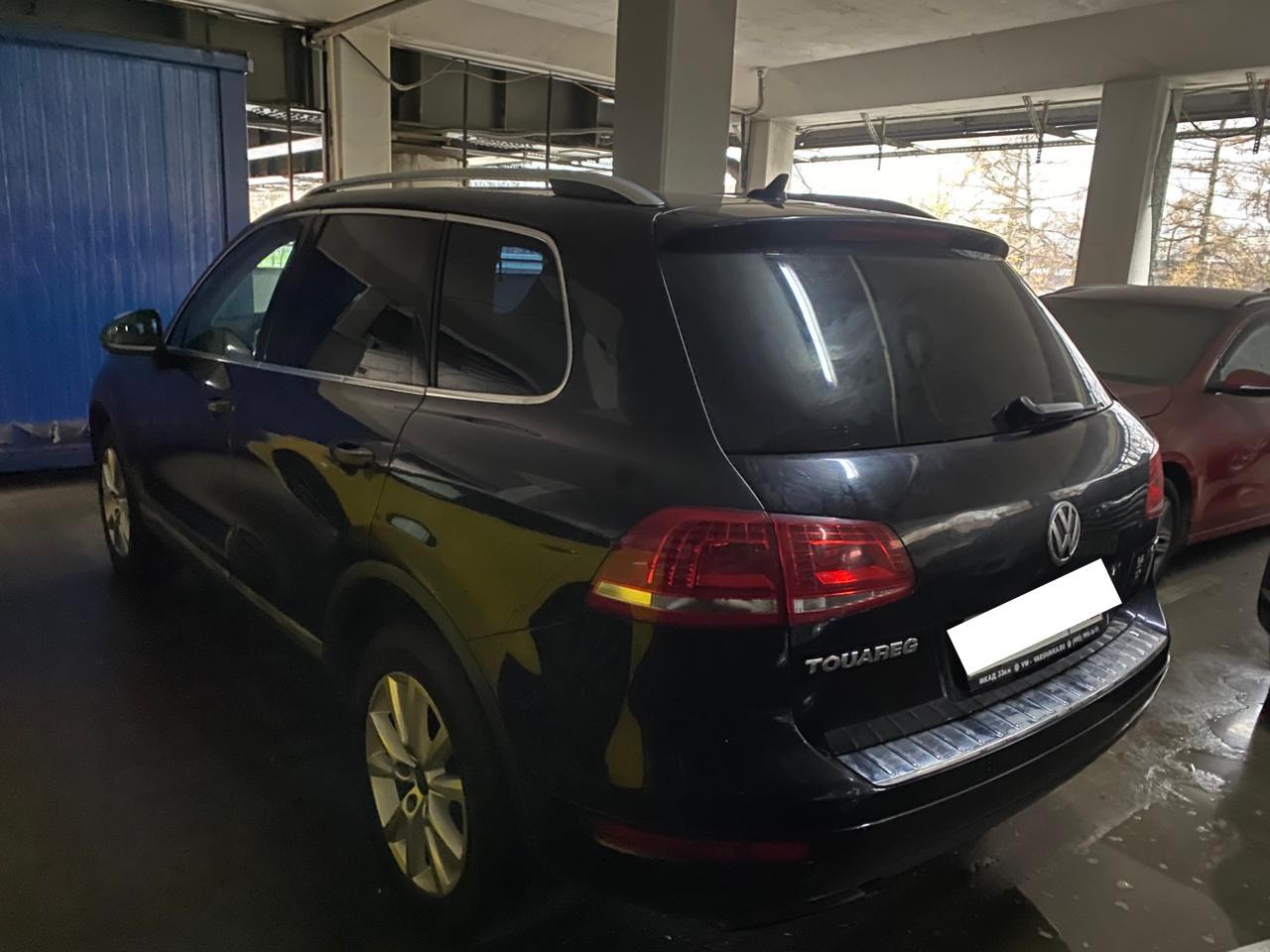 Volkswagen Touareg - фото 4